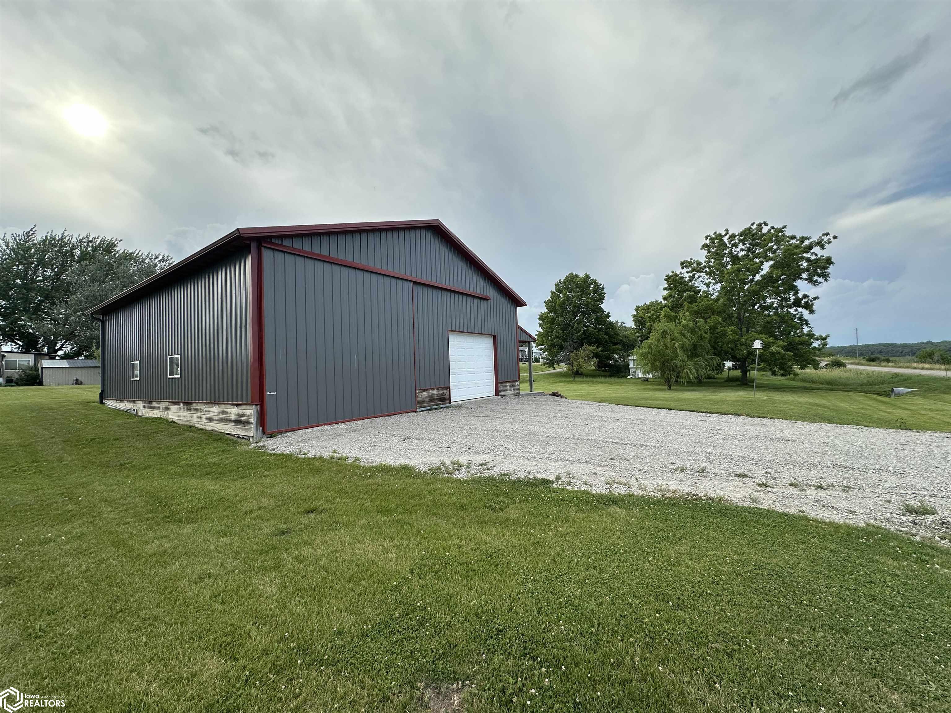 1097 250th Street, Melrose, Iowa image 40