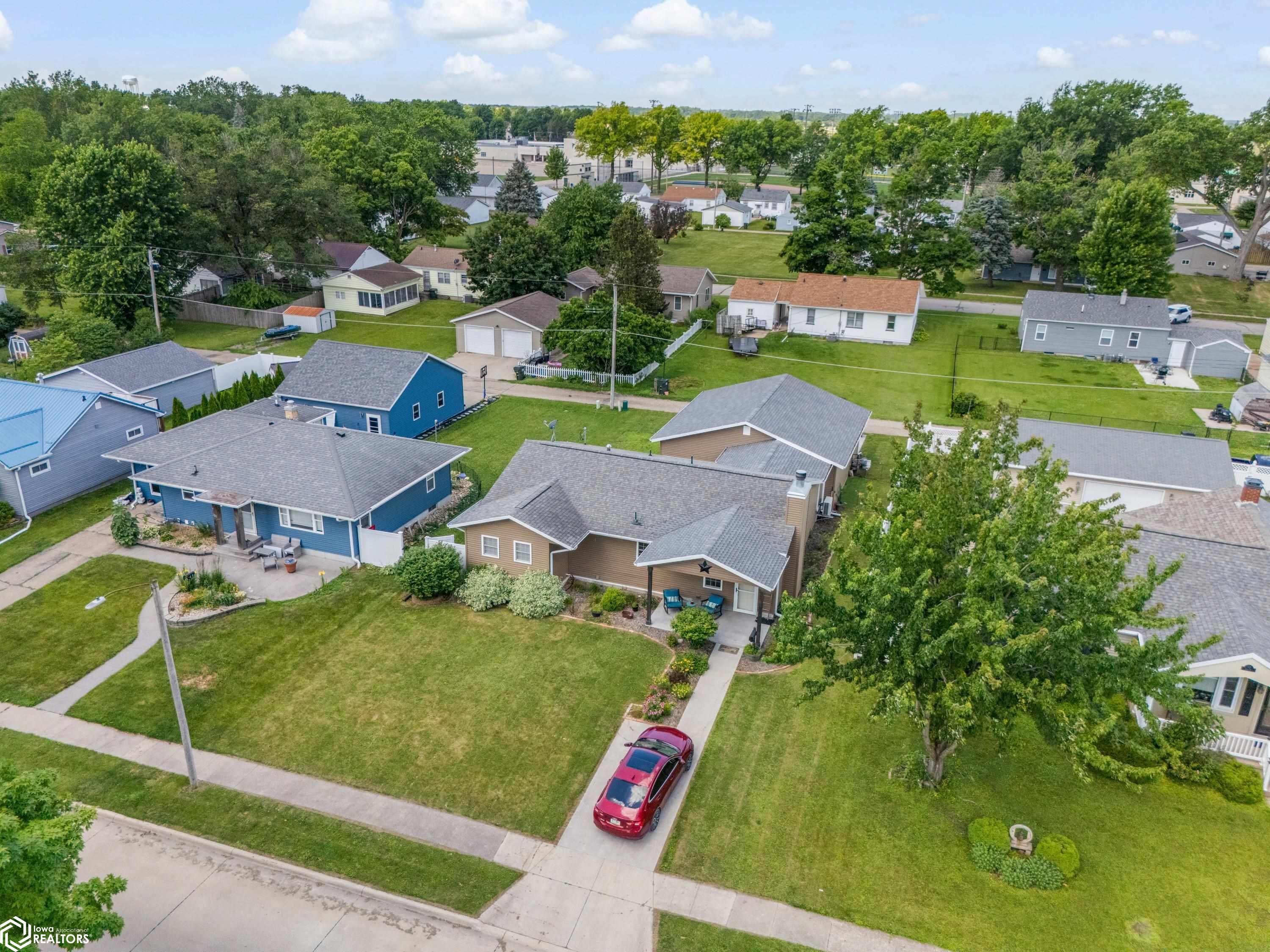 621 Broadway Street, West Burlington, Iowa image 22