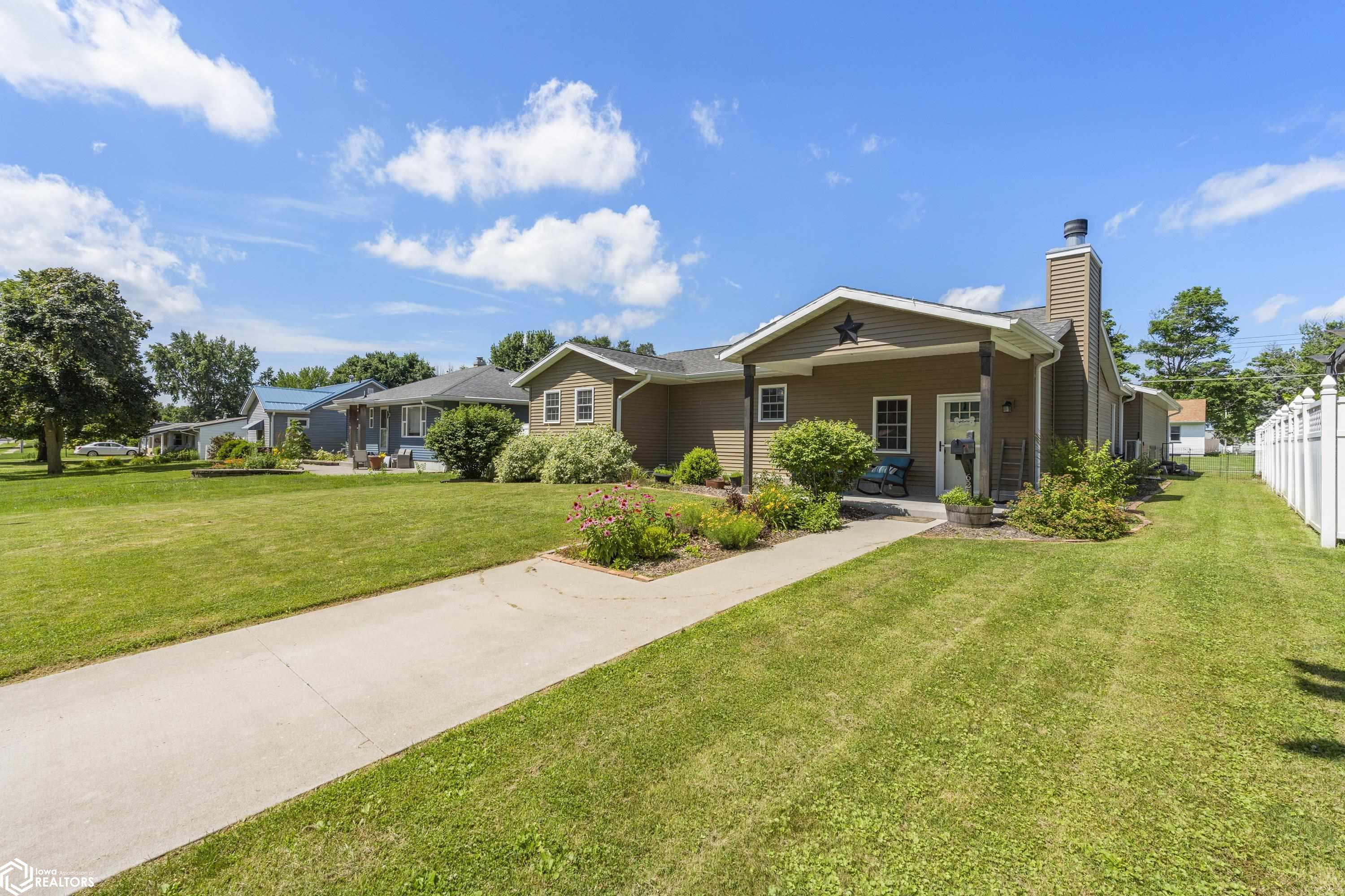 621 Broadway Street, West Burlington, Iowa image 31