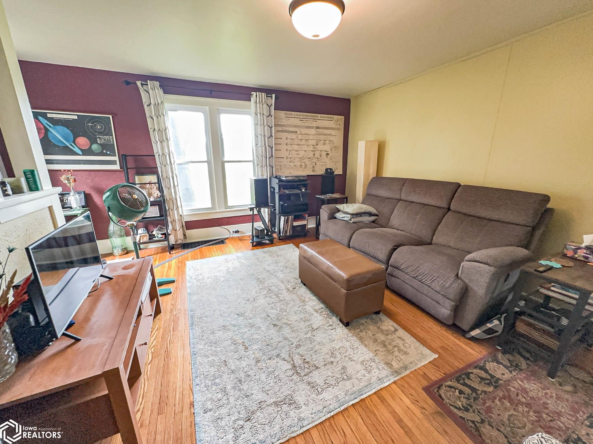 818 Summer Street, Grinnell, Iowa image 16