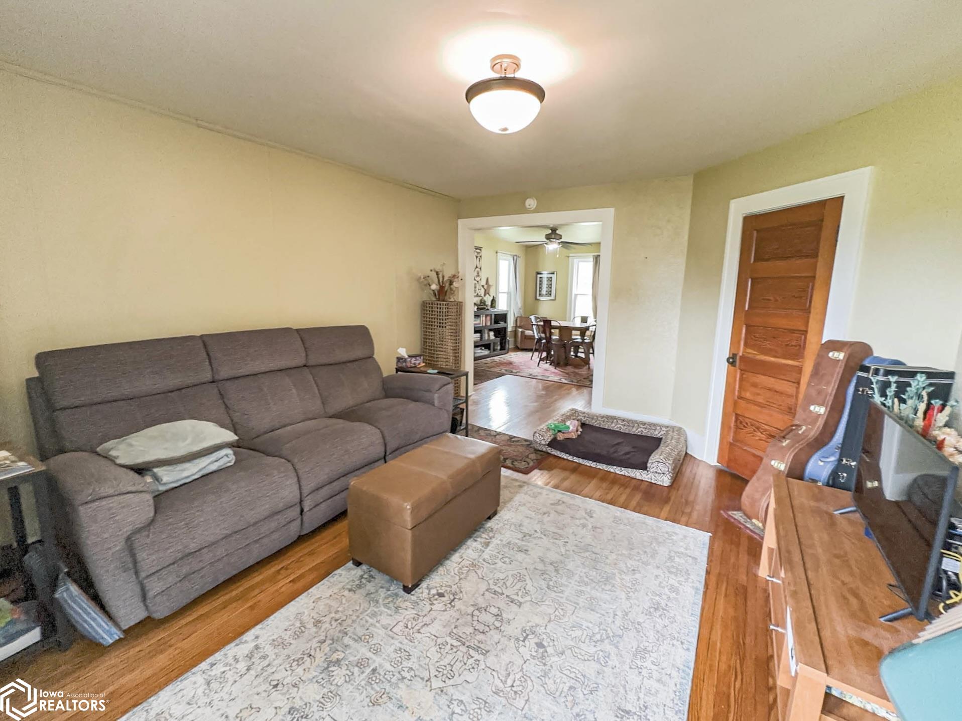 818 Summer Street, Grinnell, Iowa image 17