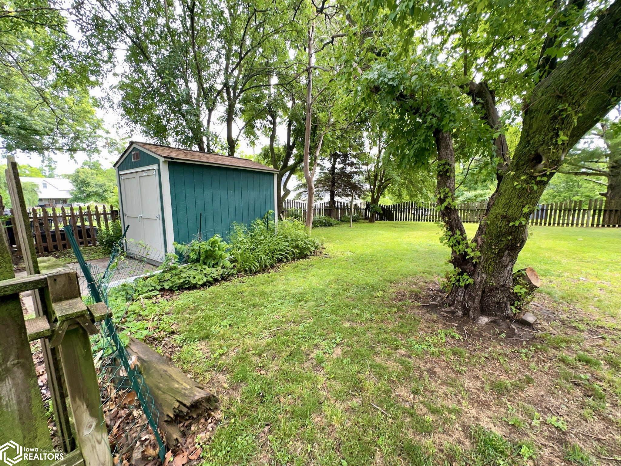 818 Summer Street, Grinnell, Iowa image 30