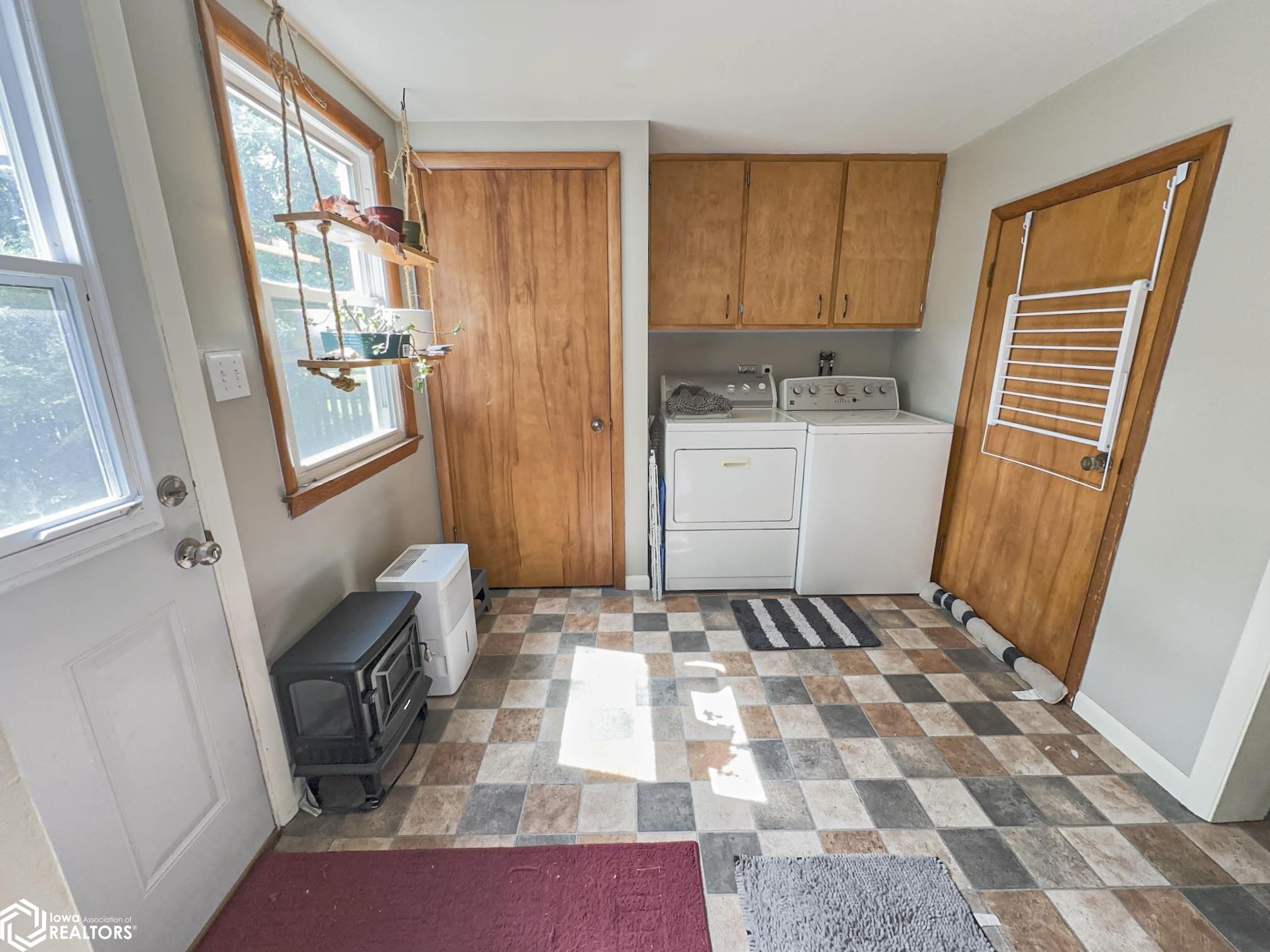 818 Summer Street, Grinnell, Iowa image 4