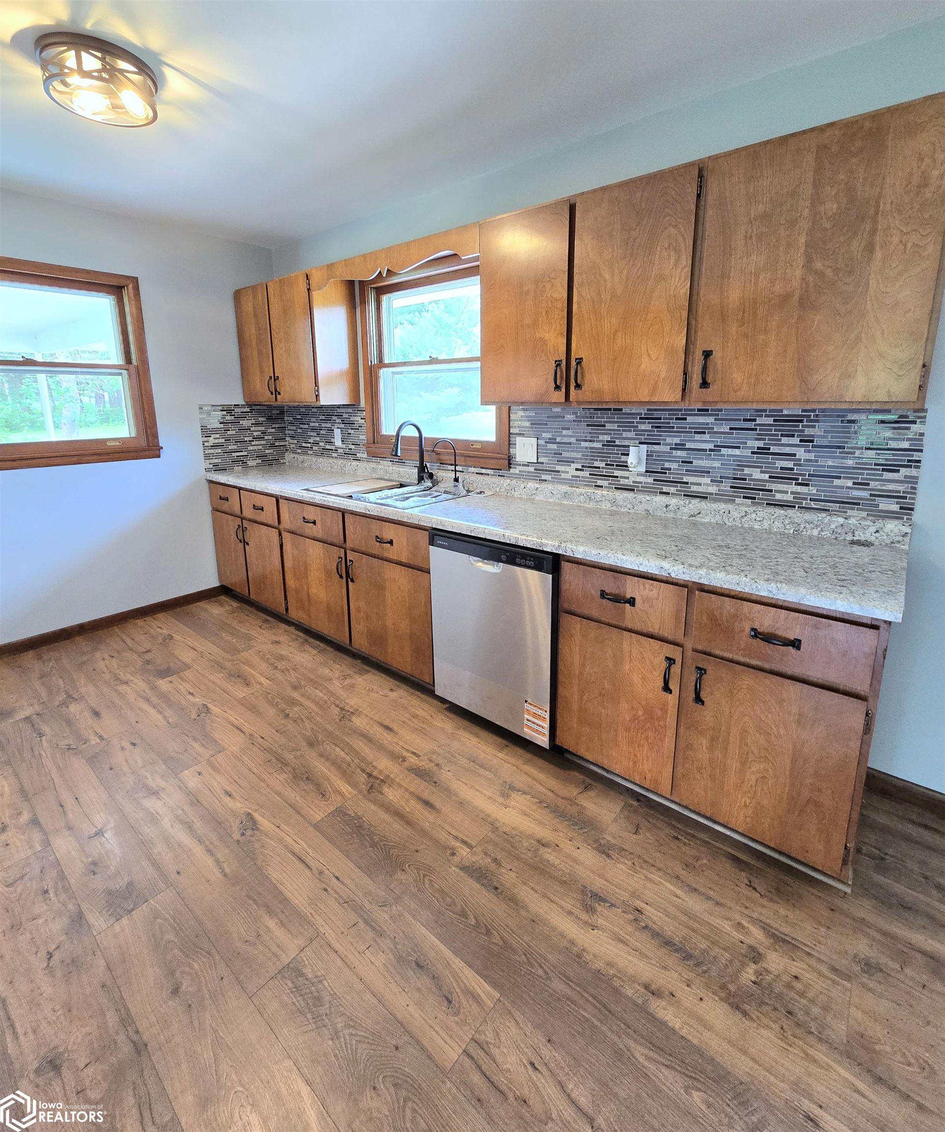 1495 N County Rd 900, Hamilton, Illinois image 4