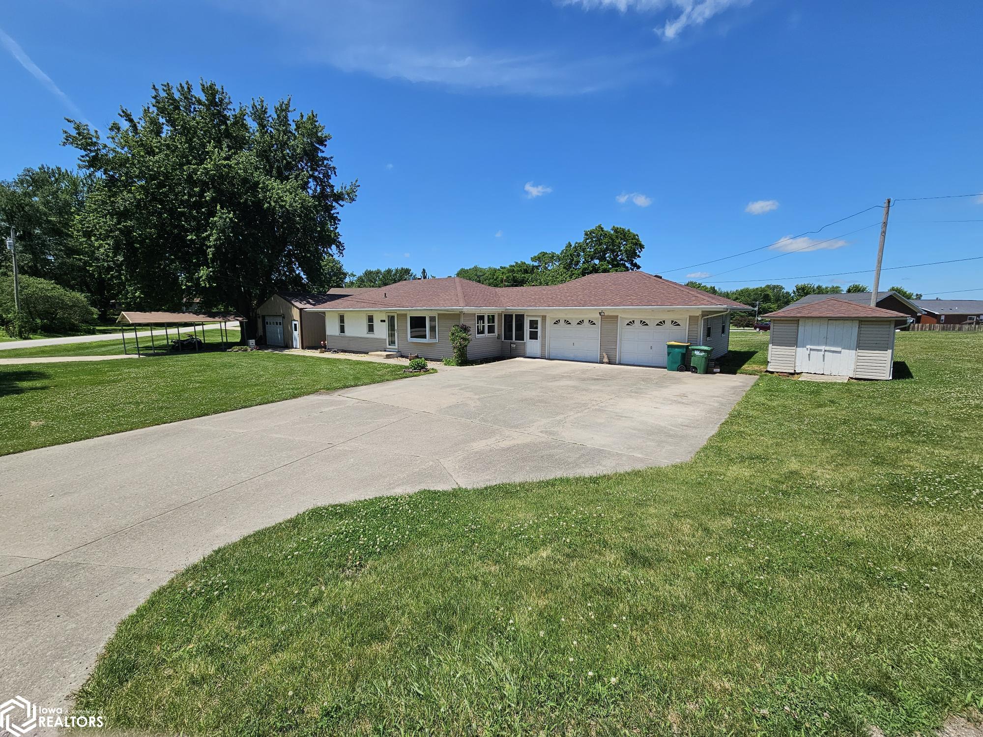 513 N Oak Street, Agency, Iowa image 2