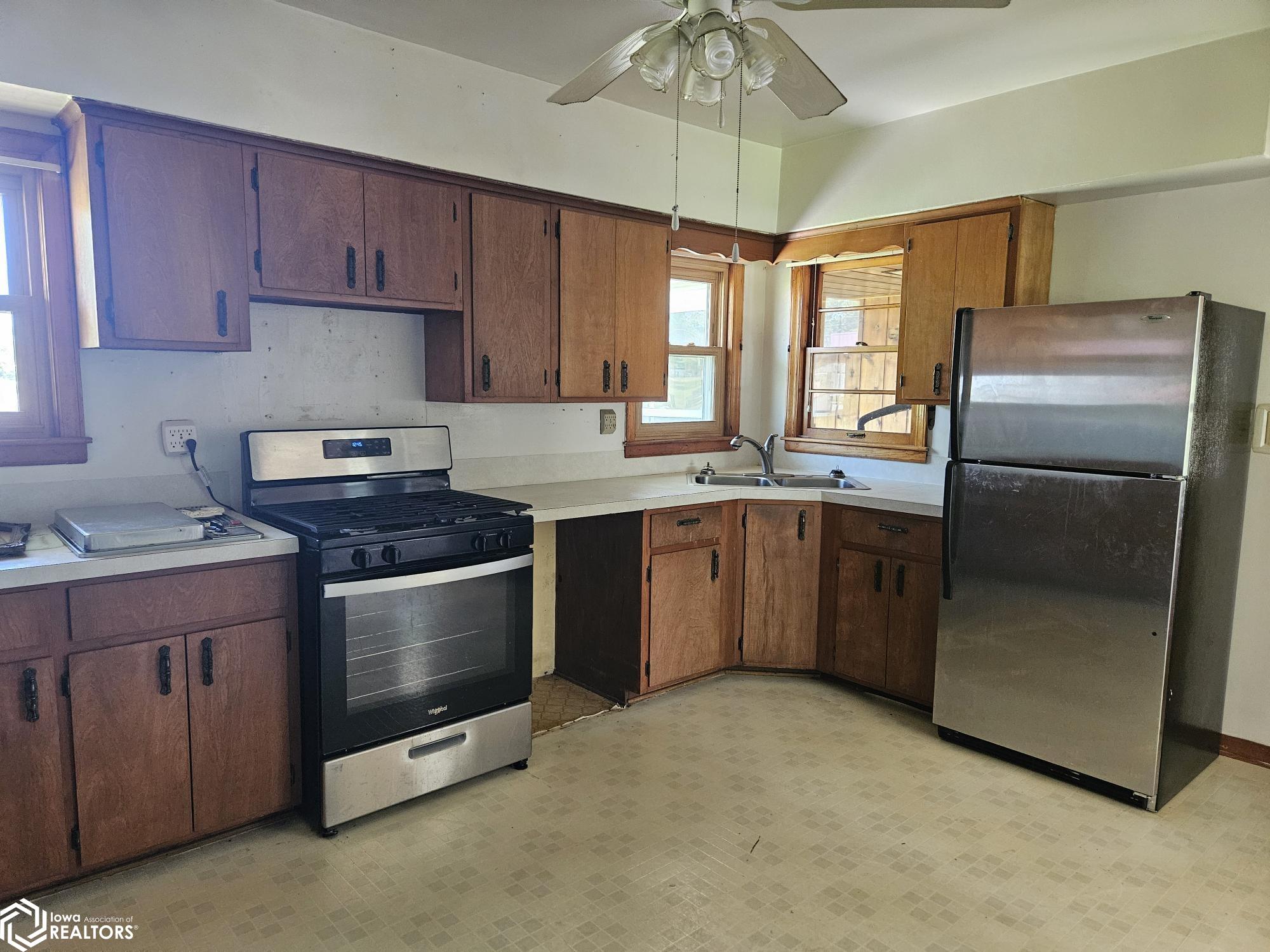 513 N Oak Street, Agency, Iowa image 11