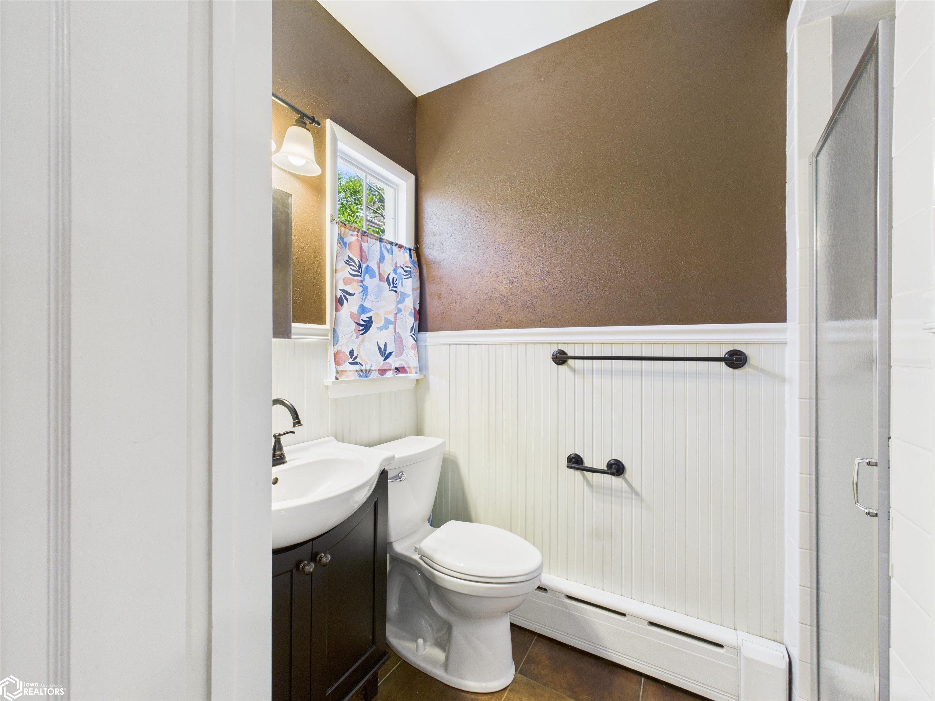 101 W Alta Vista Avenue, Ottumwa, Iowa image 32