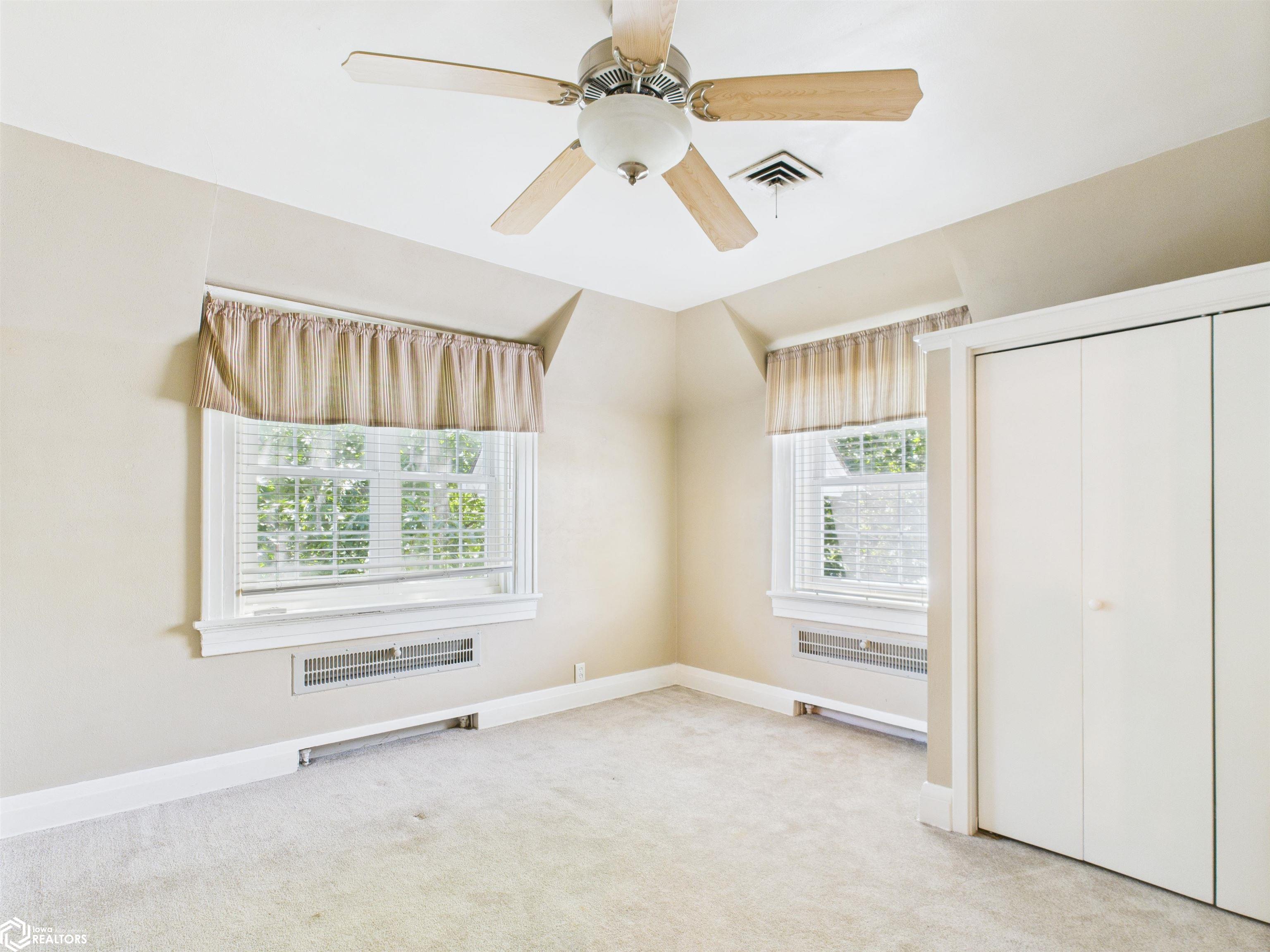 101 W Alta Vista Avenue, Ottumwa, Iowa image 37