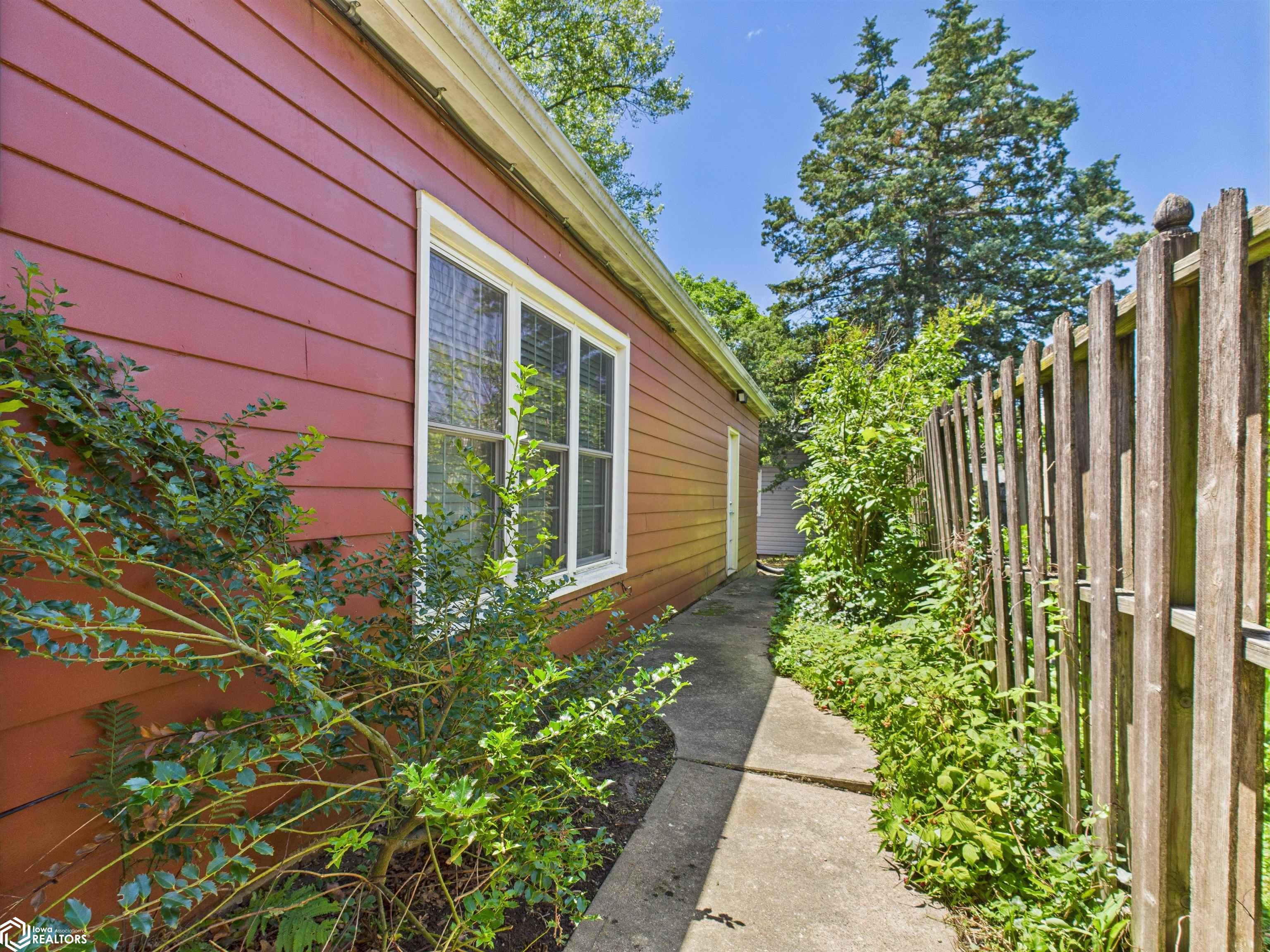 101 W Alta Vista Avenue, Ottumwa, Iowa image 6