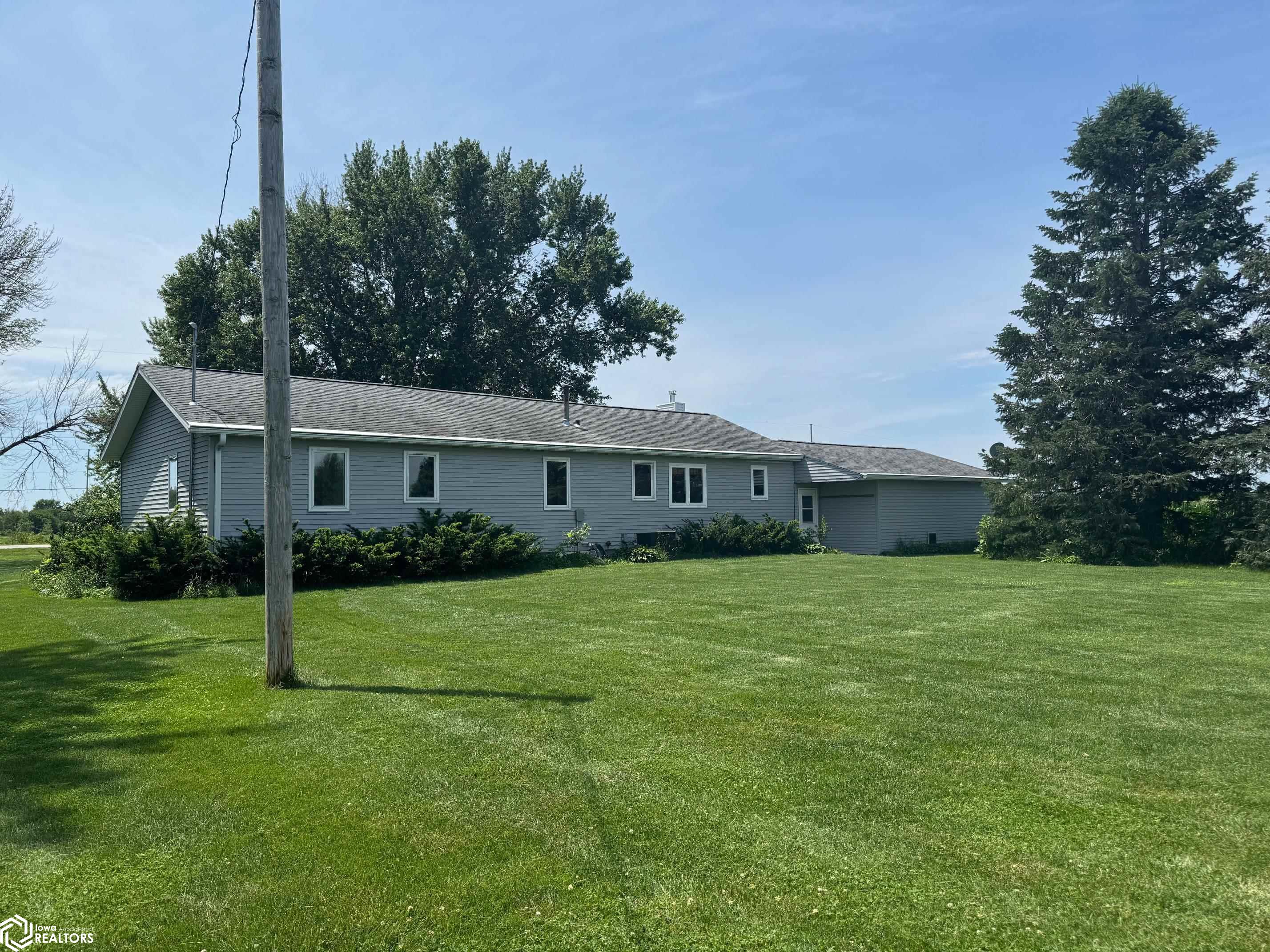 2137 120th Street, Fort Dodge, Iowa image 2