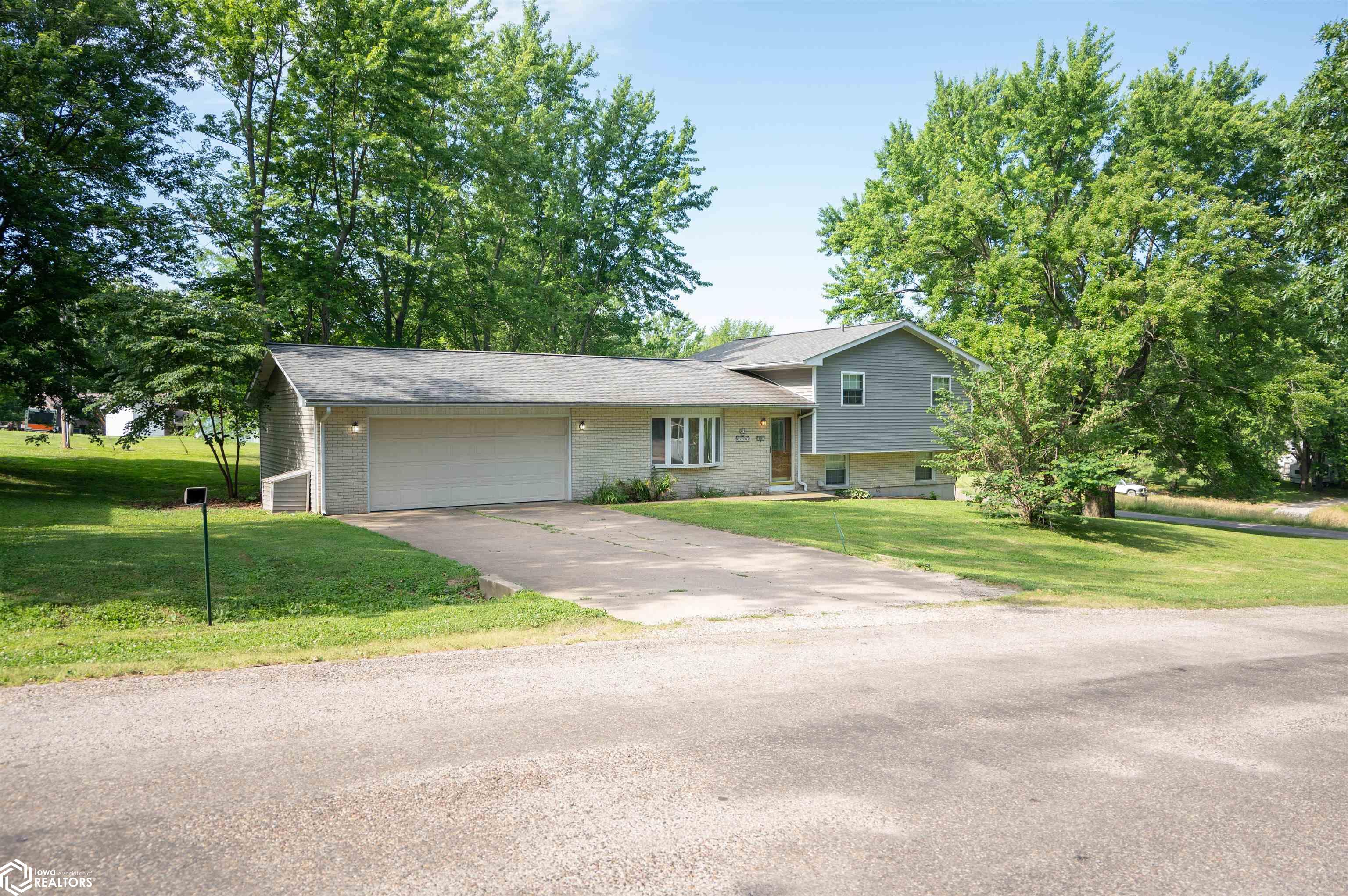 415 Illinois Street, Warsaw, Illinois image 1