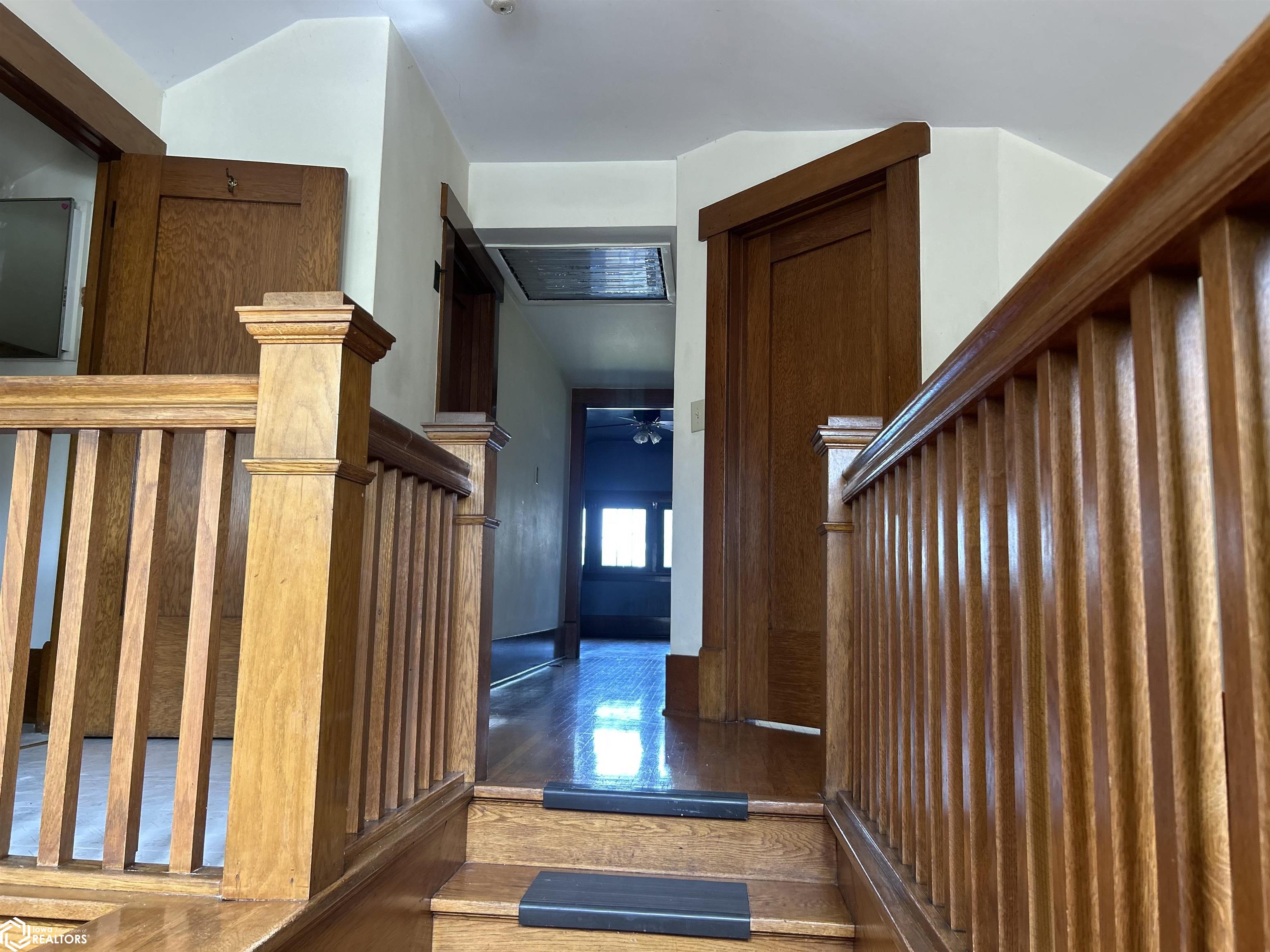 302 1st St., Hampton, Iowa image 16