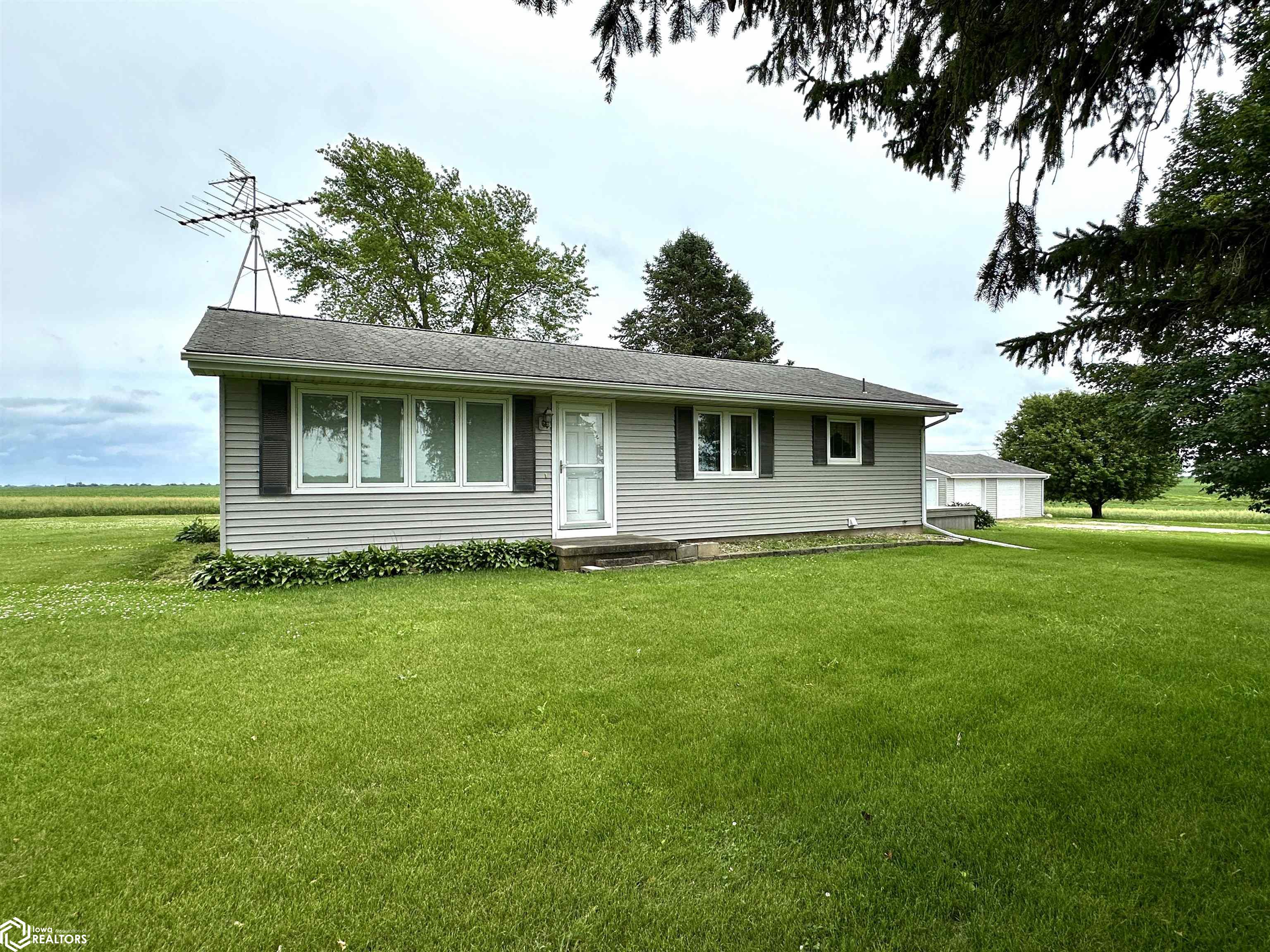 4269 175th Street, Brooklyn, Iowa image 1