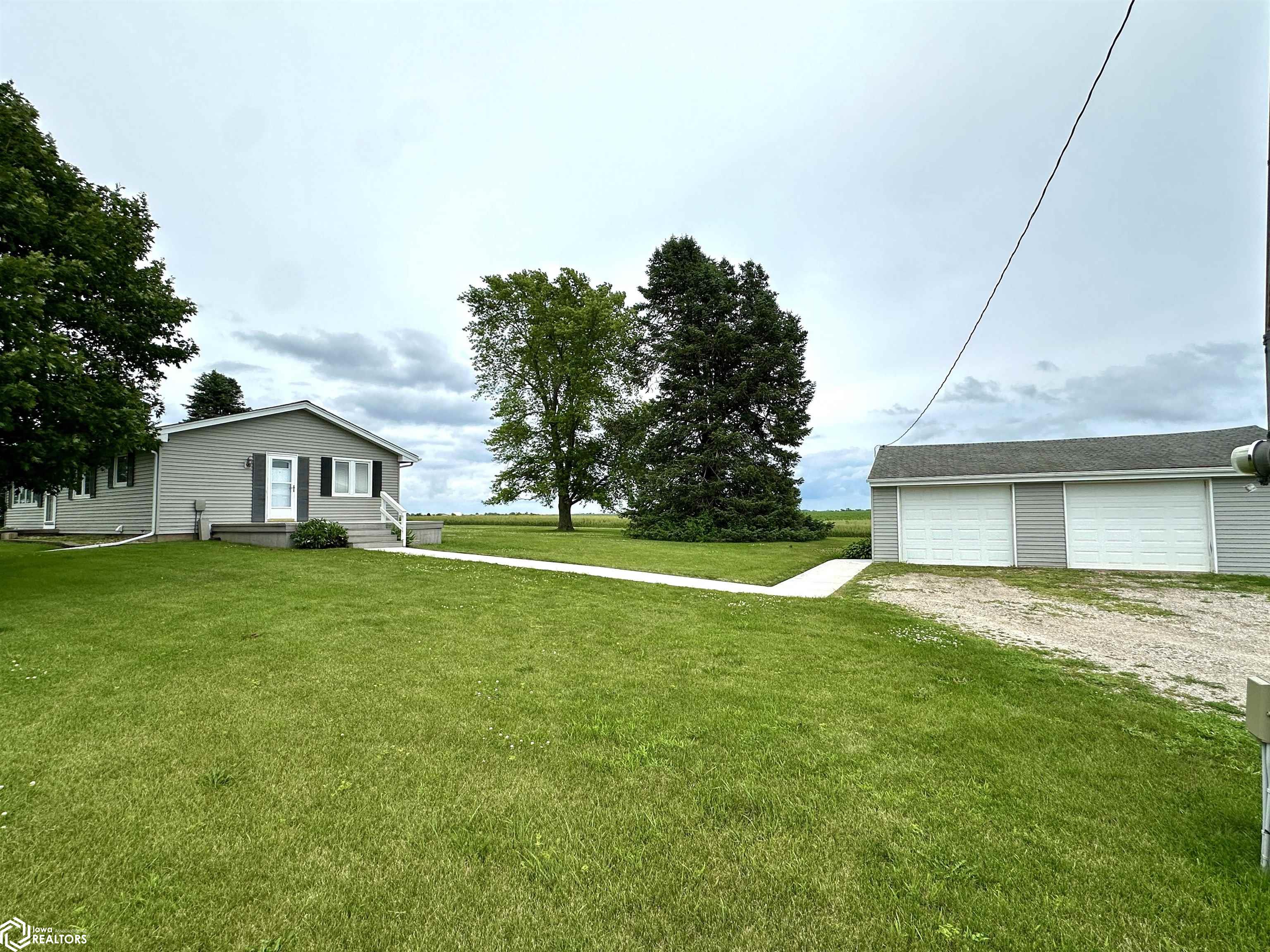 4269 175th Street, Brooklyn, Iowa image 2