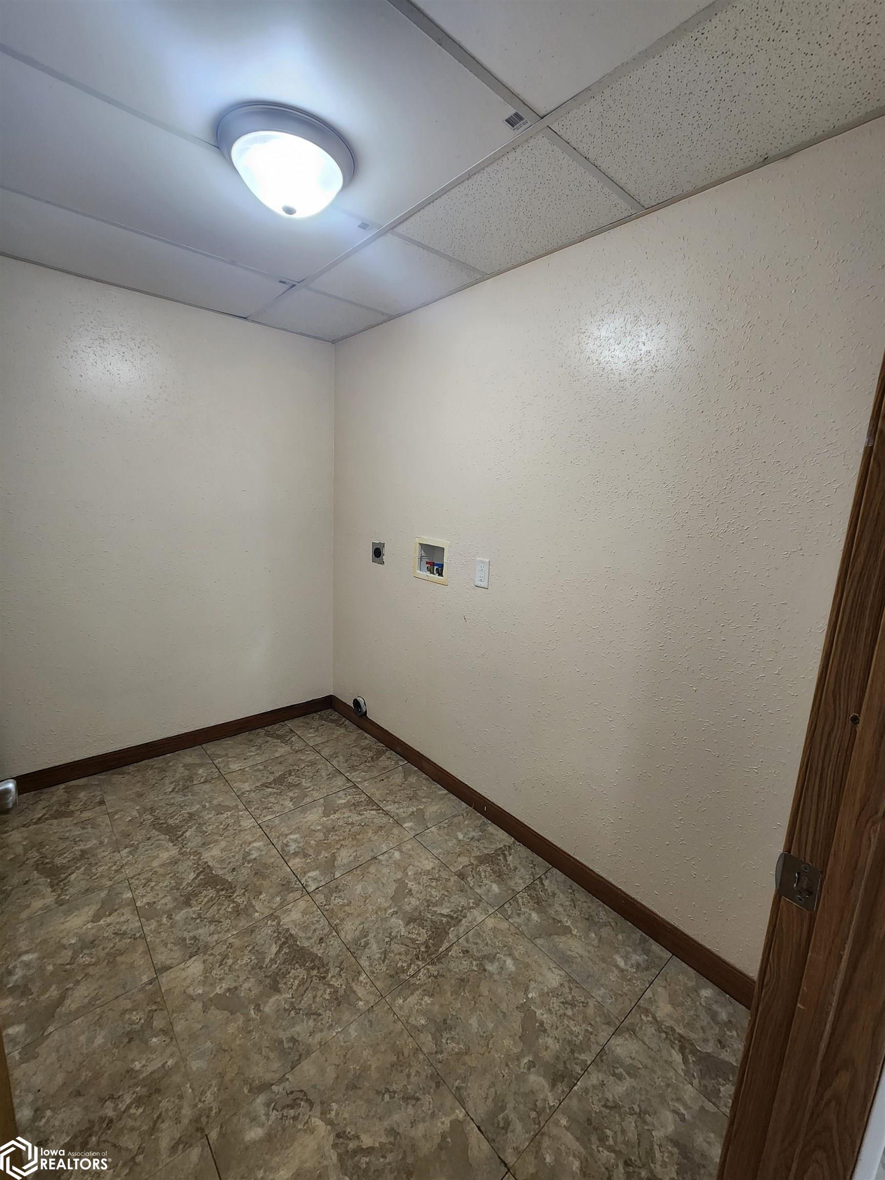 205 Pennsylvania Avenue, Postville, Iowa image 30