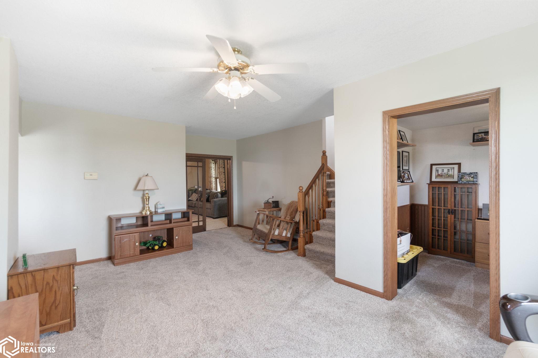 12489 285th Street, Mason City, Iowa image 12