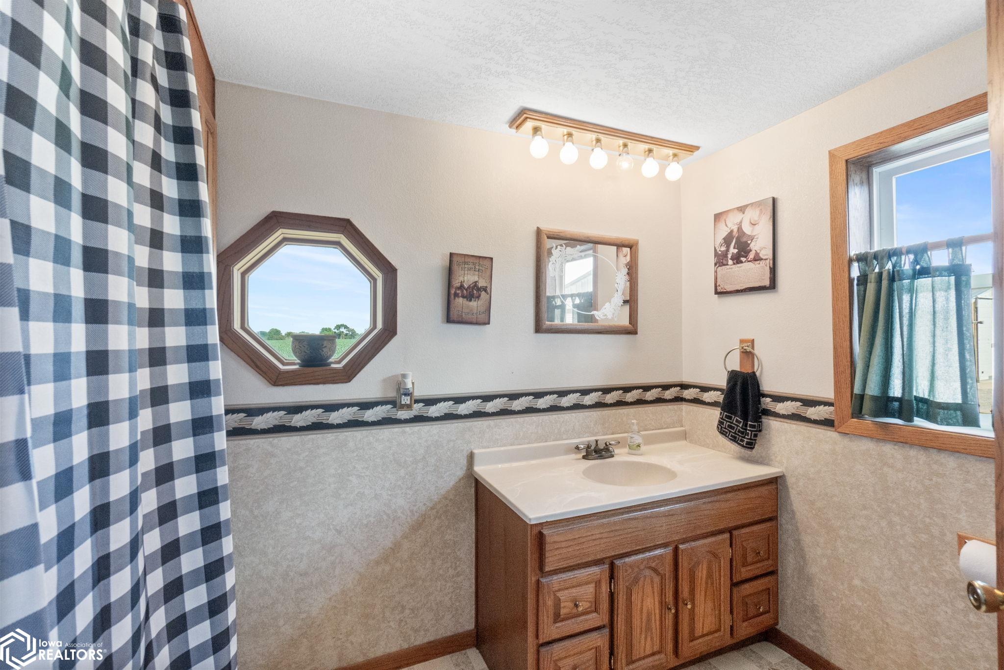 12489 285th Street, Mason City, Iowa image 20