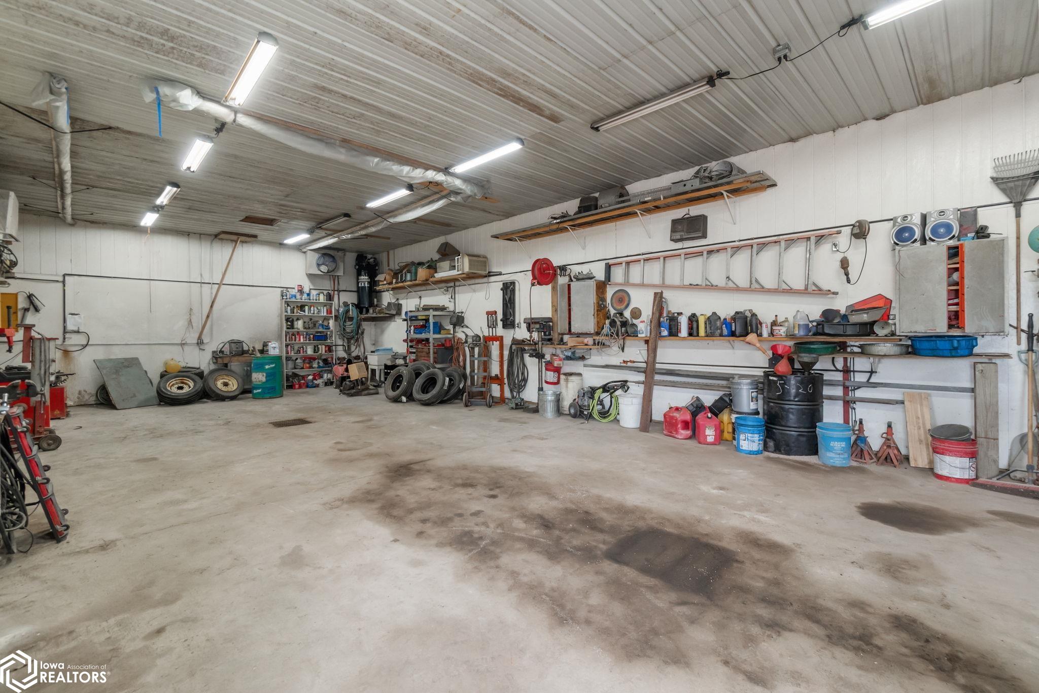 12489 285th Street, Mason City, Iowa image 30