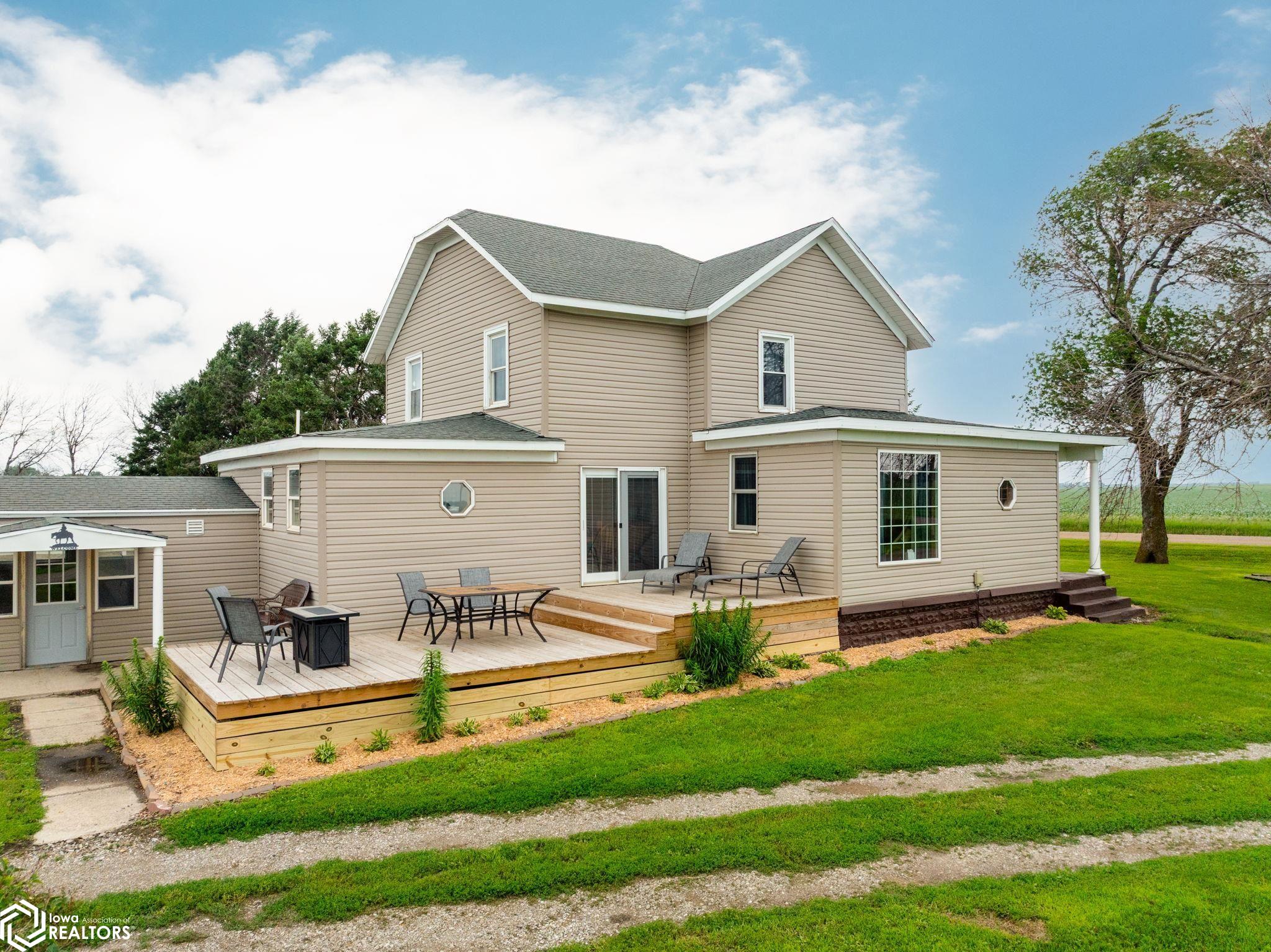 12489 285th Street, Mason City, Iowa image 4