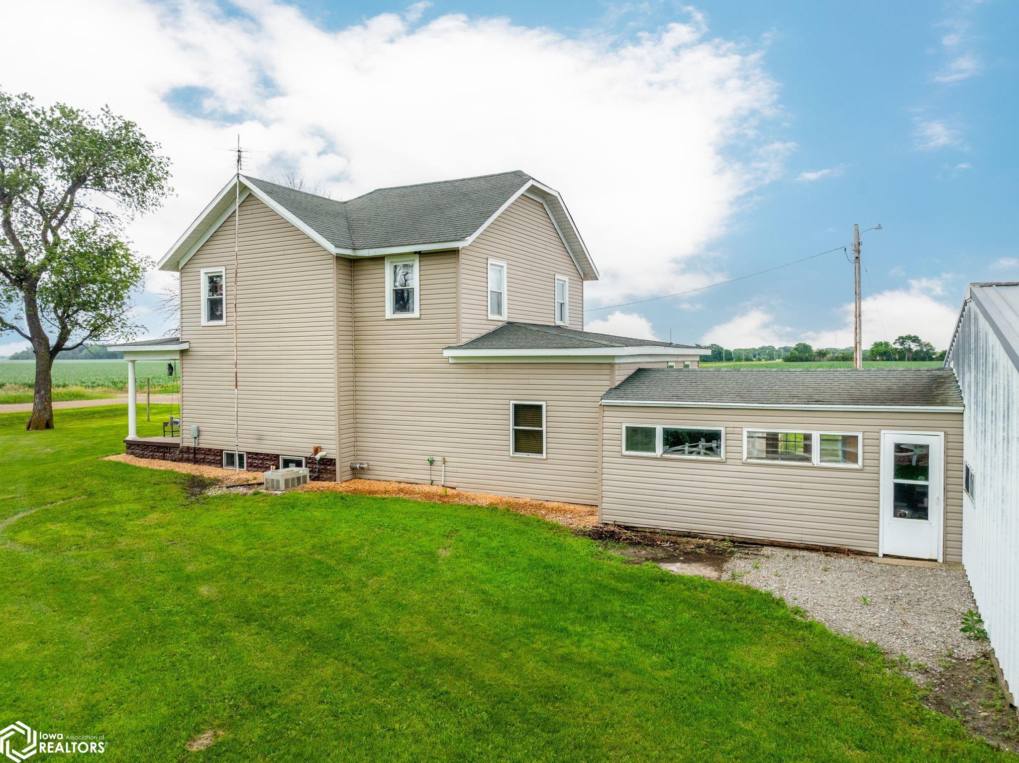 12489 285th Street, Mason City, Iowa image 6