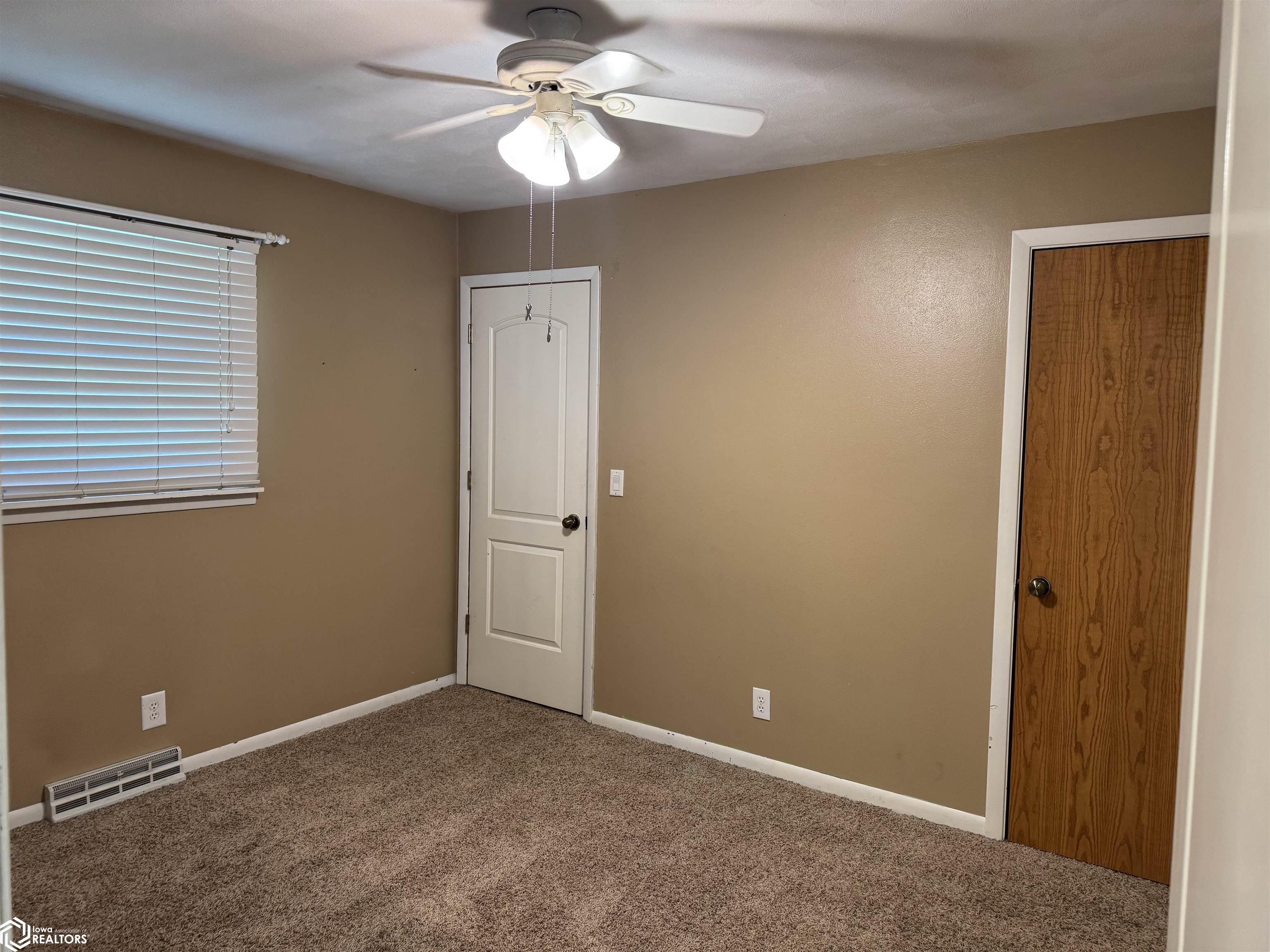 607 Bel Air Drive, West Point, Iowa image 14