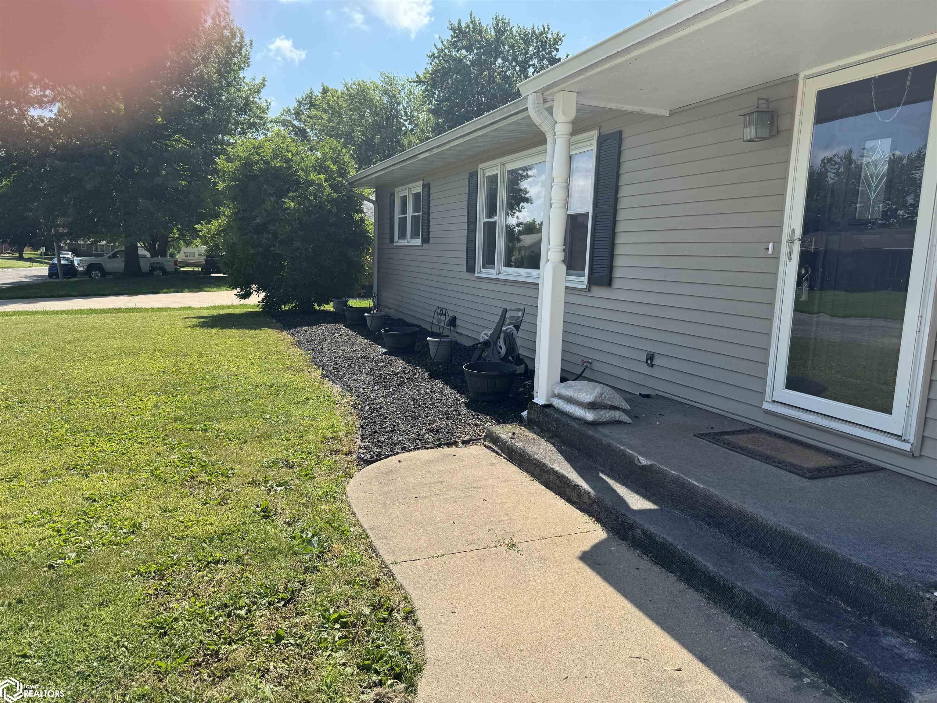 607 Bel Air Drive, West Point, Iowa image 9