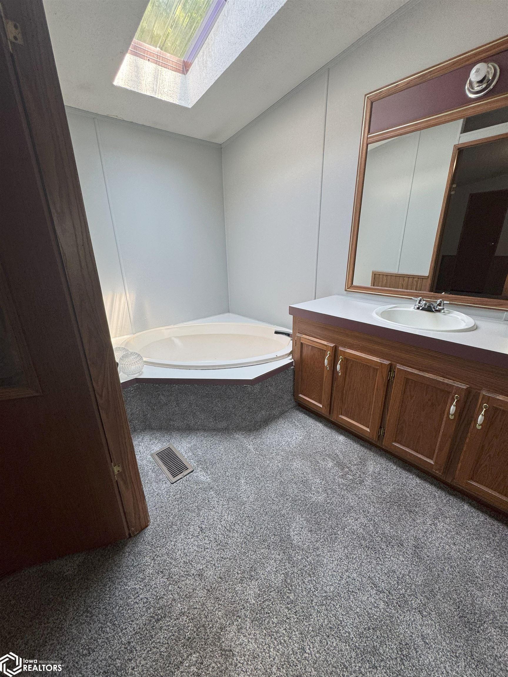 110 Oak St, Gladstone, Illinois image 3