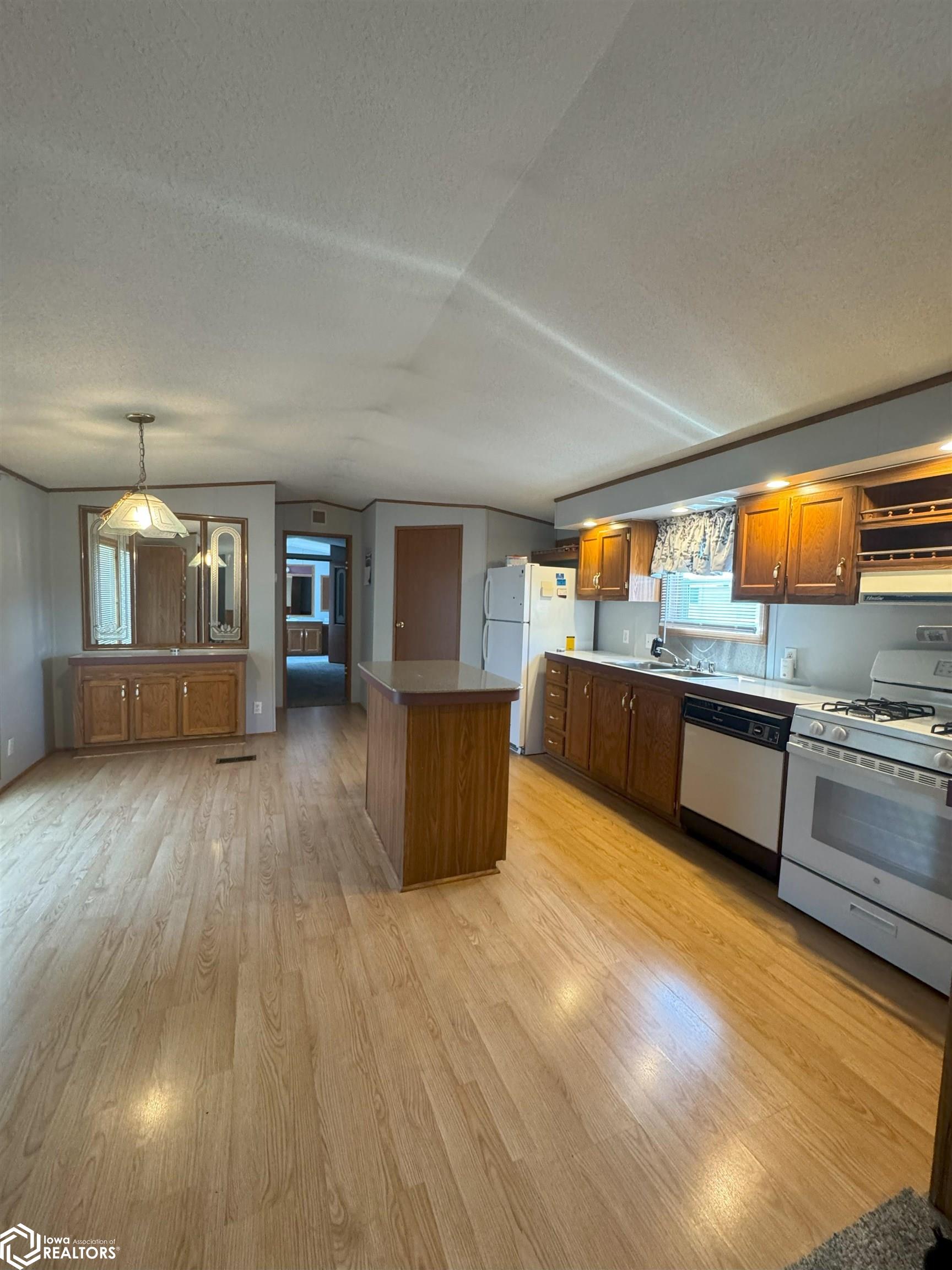110 Oak St, Gladstone, Illinois image 10