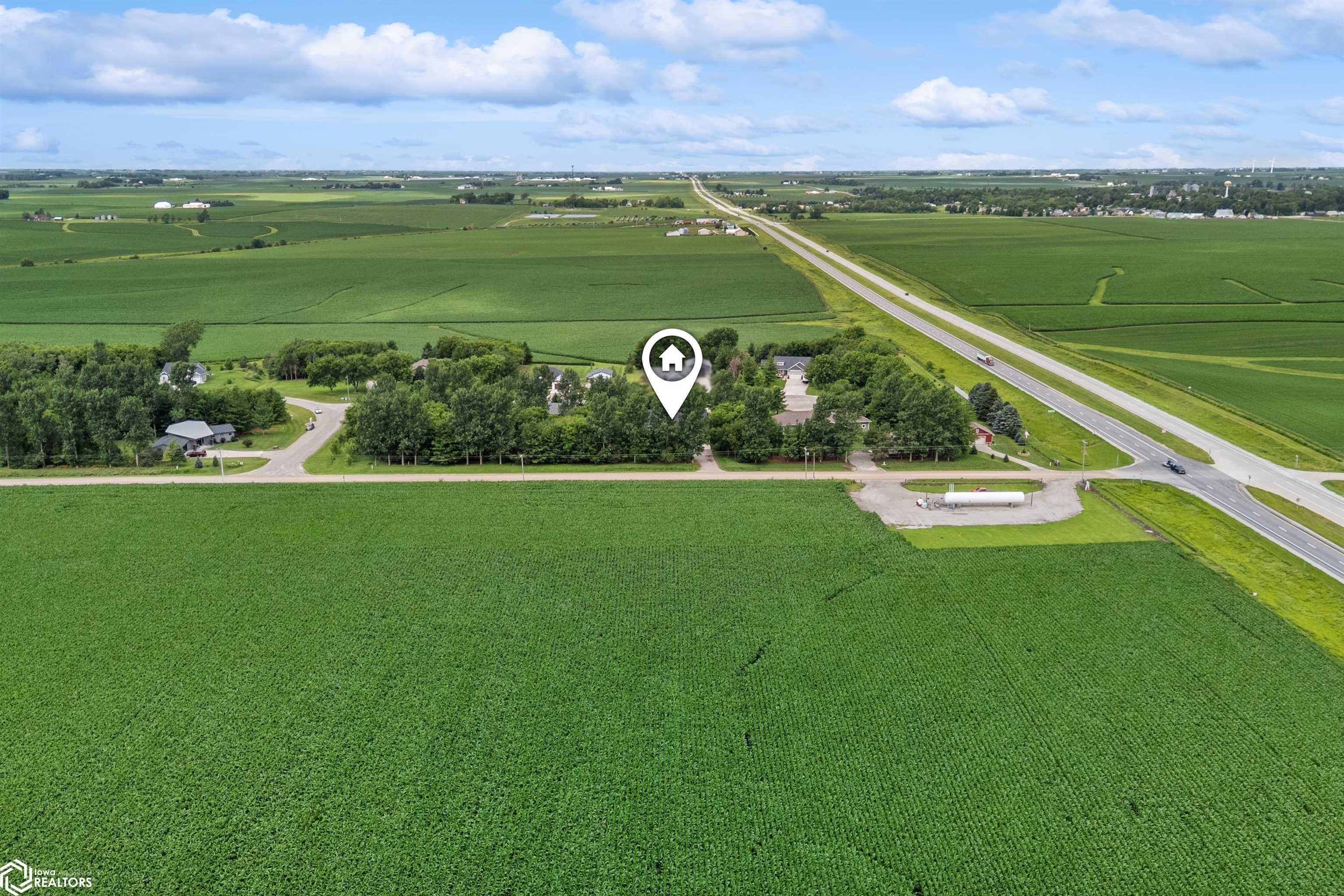 2404 Evergreen Circle, State Center, Iowa image 30