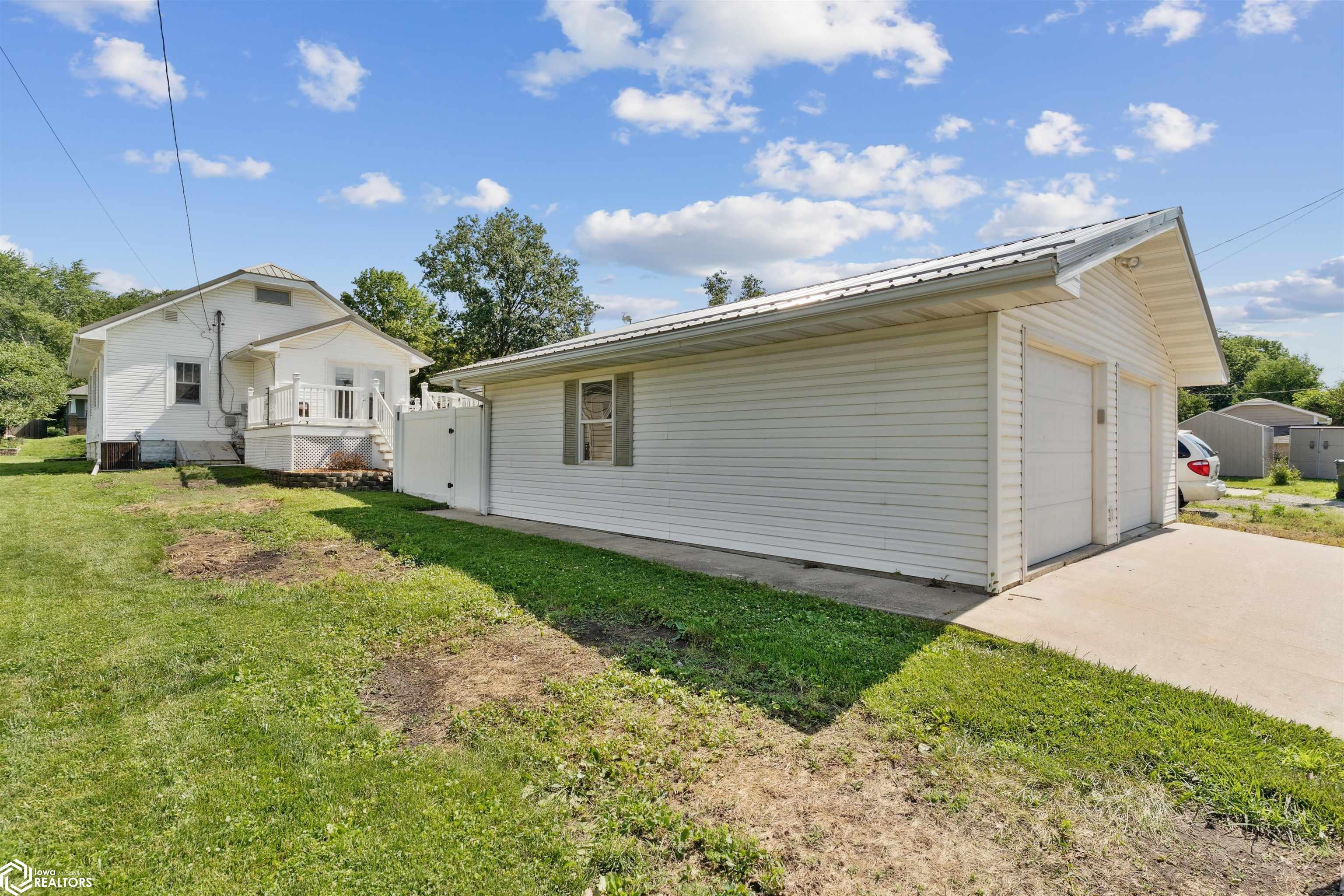 1312 Ave C, Fort Madison, Iowa image 24
