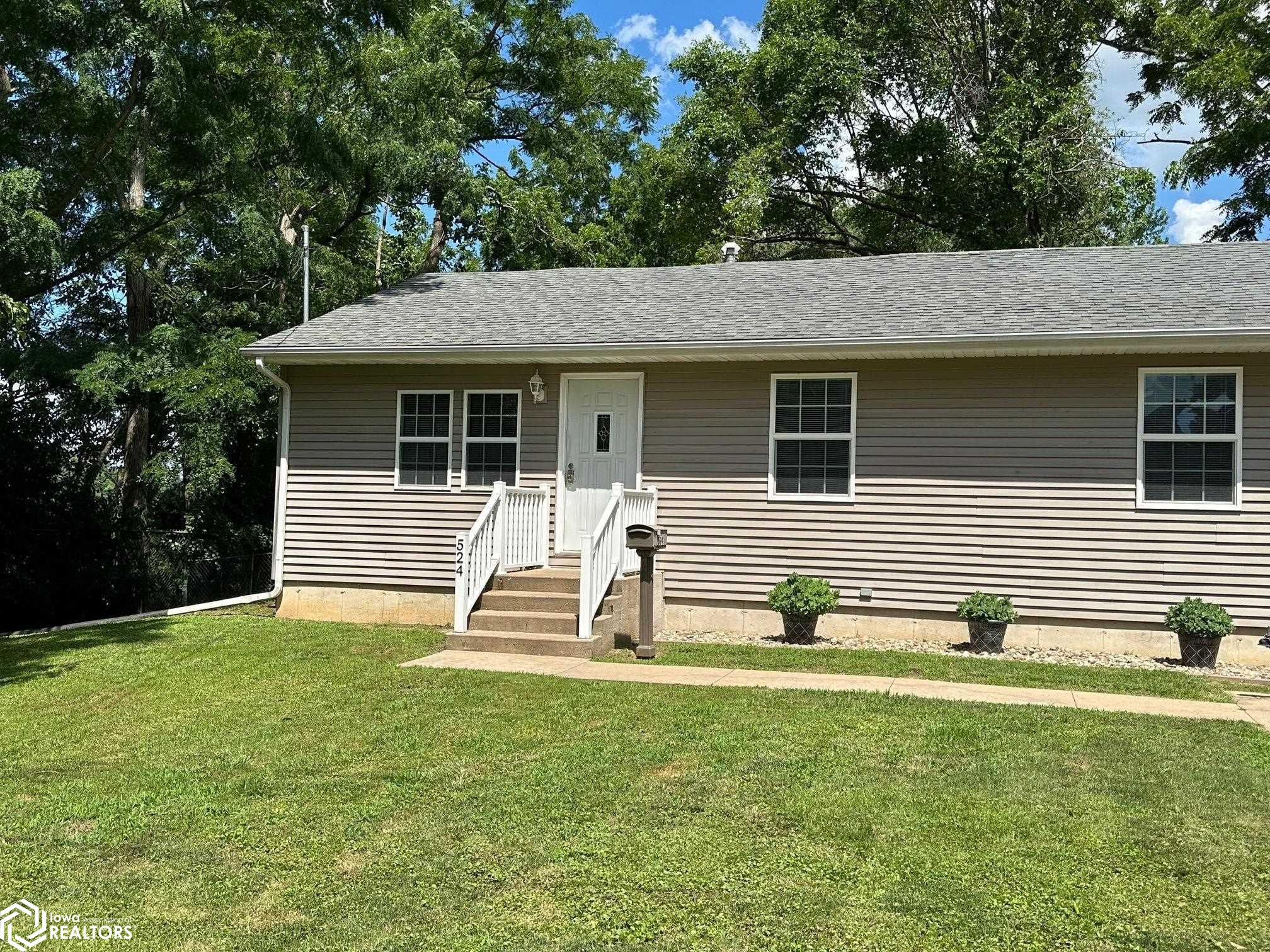524 N Plane Street, Burlington, Iowa image 1