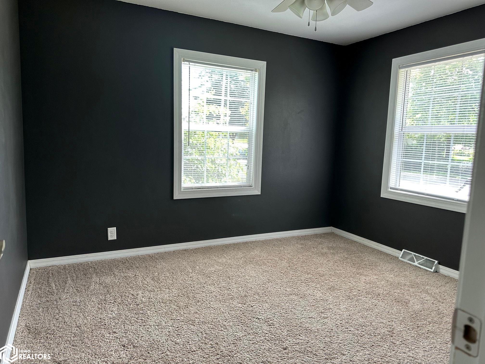 524 N Plane Street, Burlington, Iowa image 6