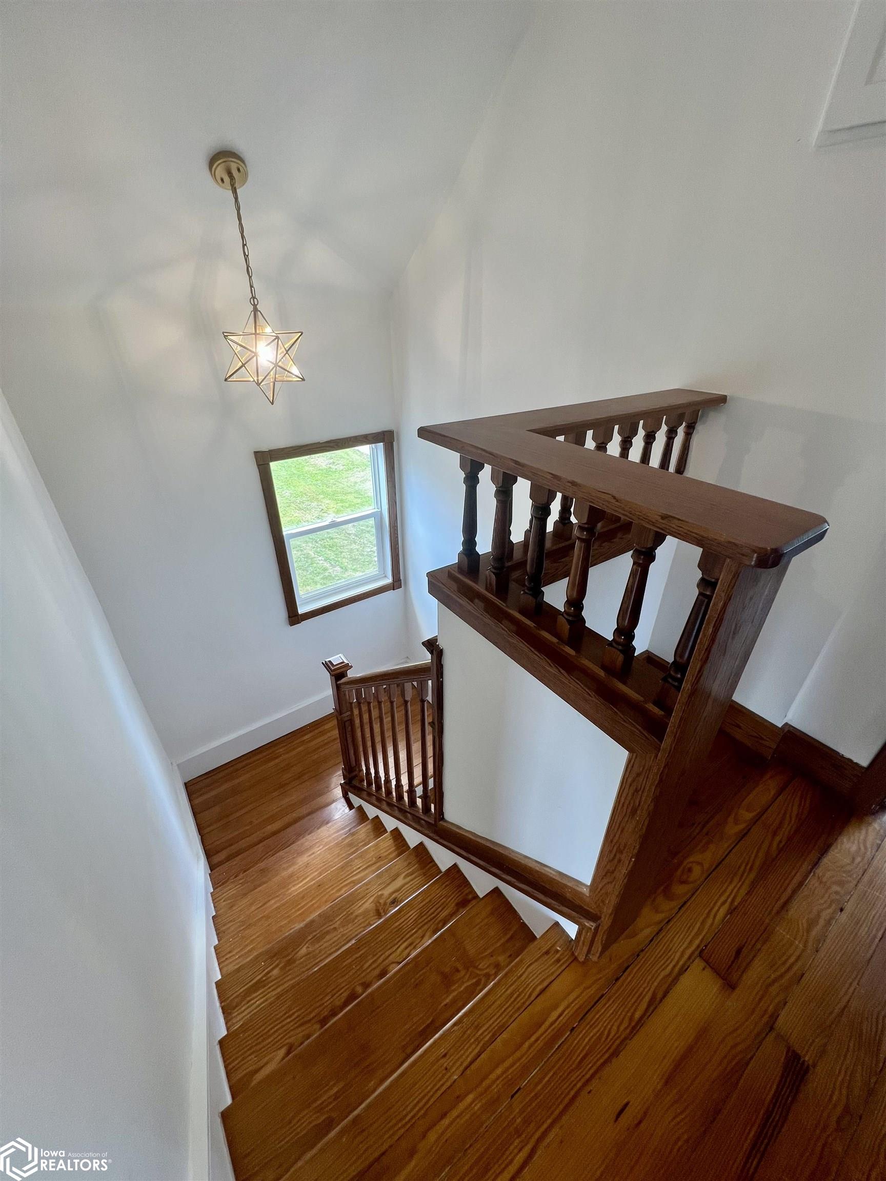 810 S 2nd Street, Fairfield, Iowa image 31