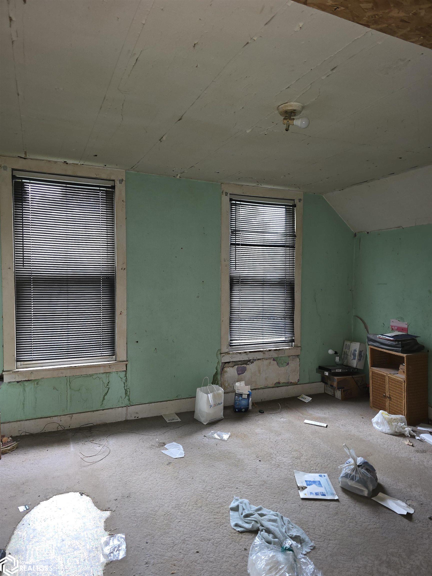 543 S Central Avenue, Burlington, Iowa image 8