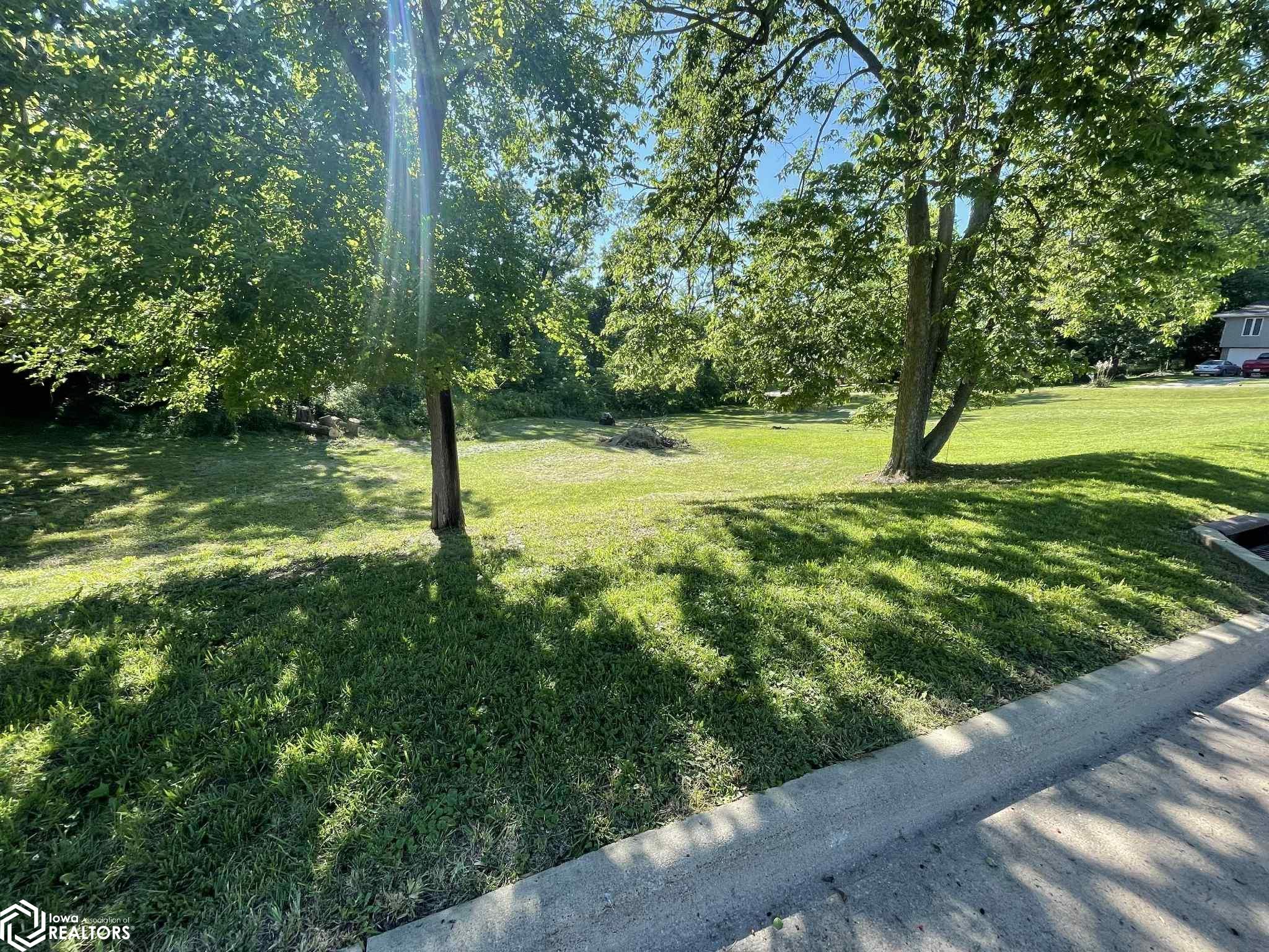 536 N 3rd Street, Centerville, Iowa image 7