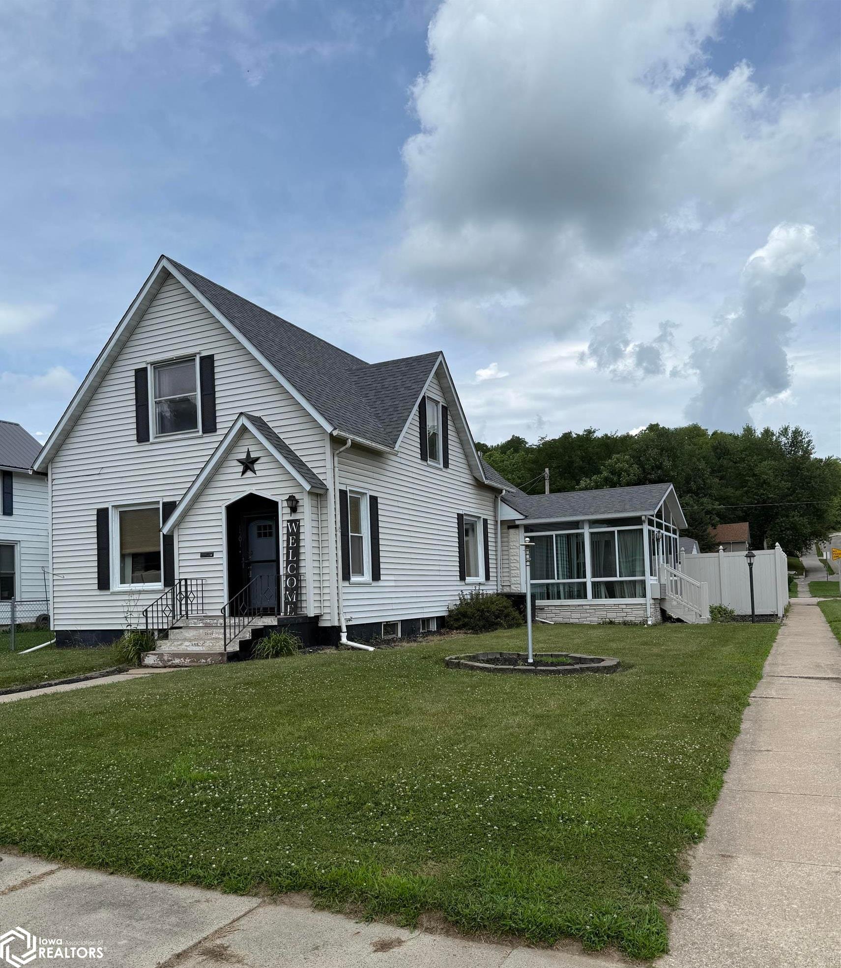 1501 Avenue C, Fort Madison, Iowa image 1