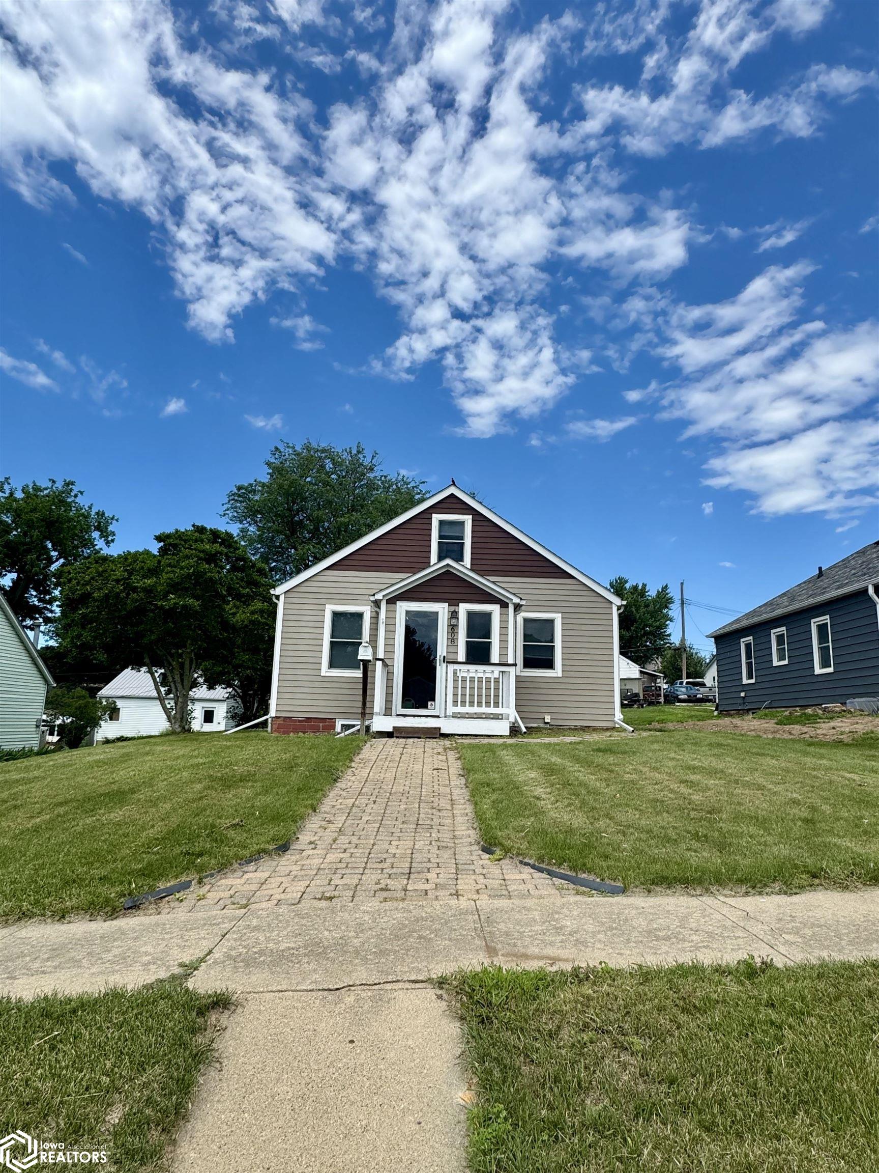 608 S Division Street, Audubon, Iowa image 2