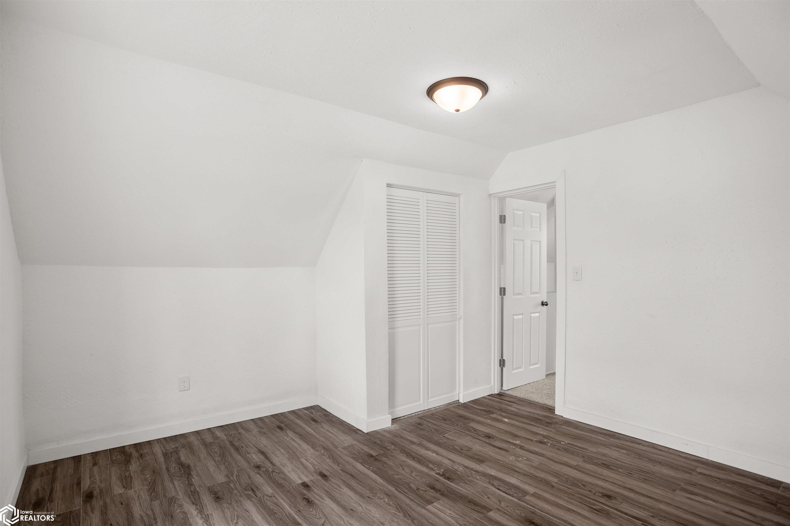 707 Bromley Street, Marshalltown, Iowa image 16