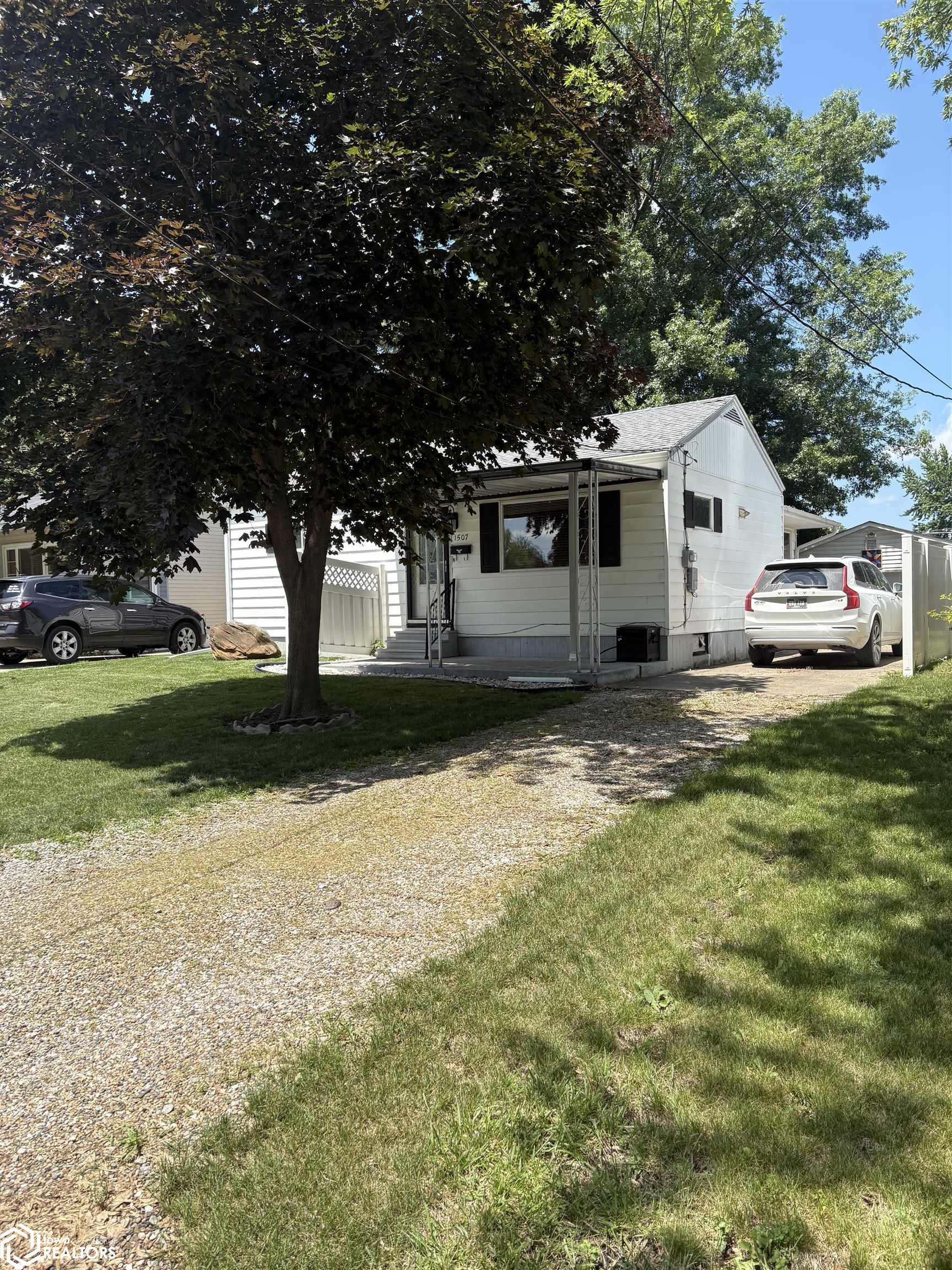 1507 Mowrey, Ottumwa, Iowa image 2