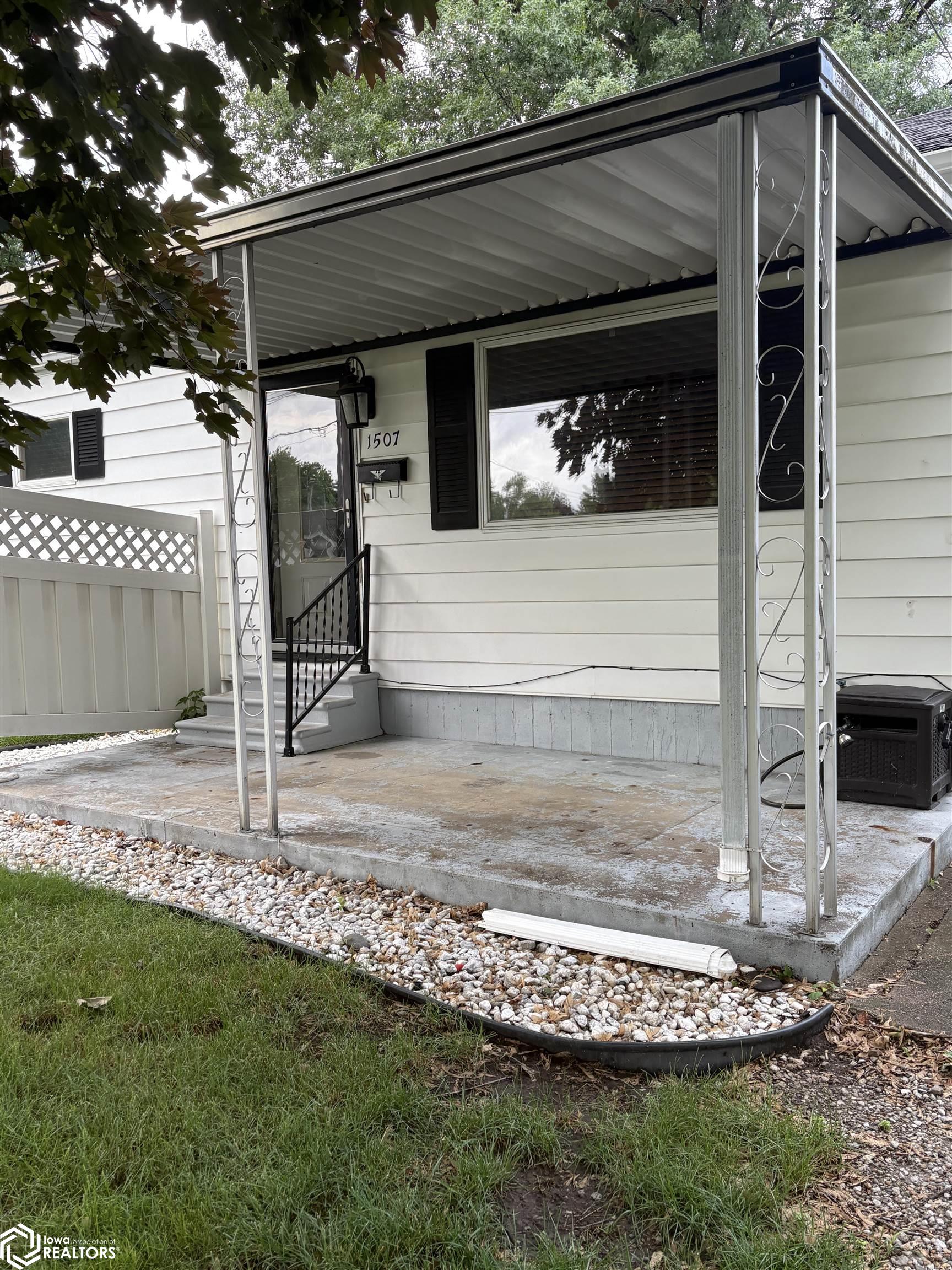 1507 Mowrey, Ottumwa, Iowa image 3