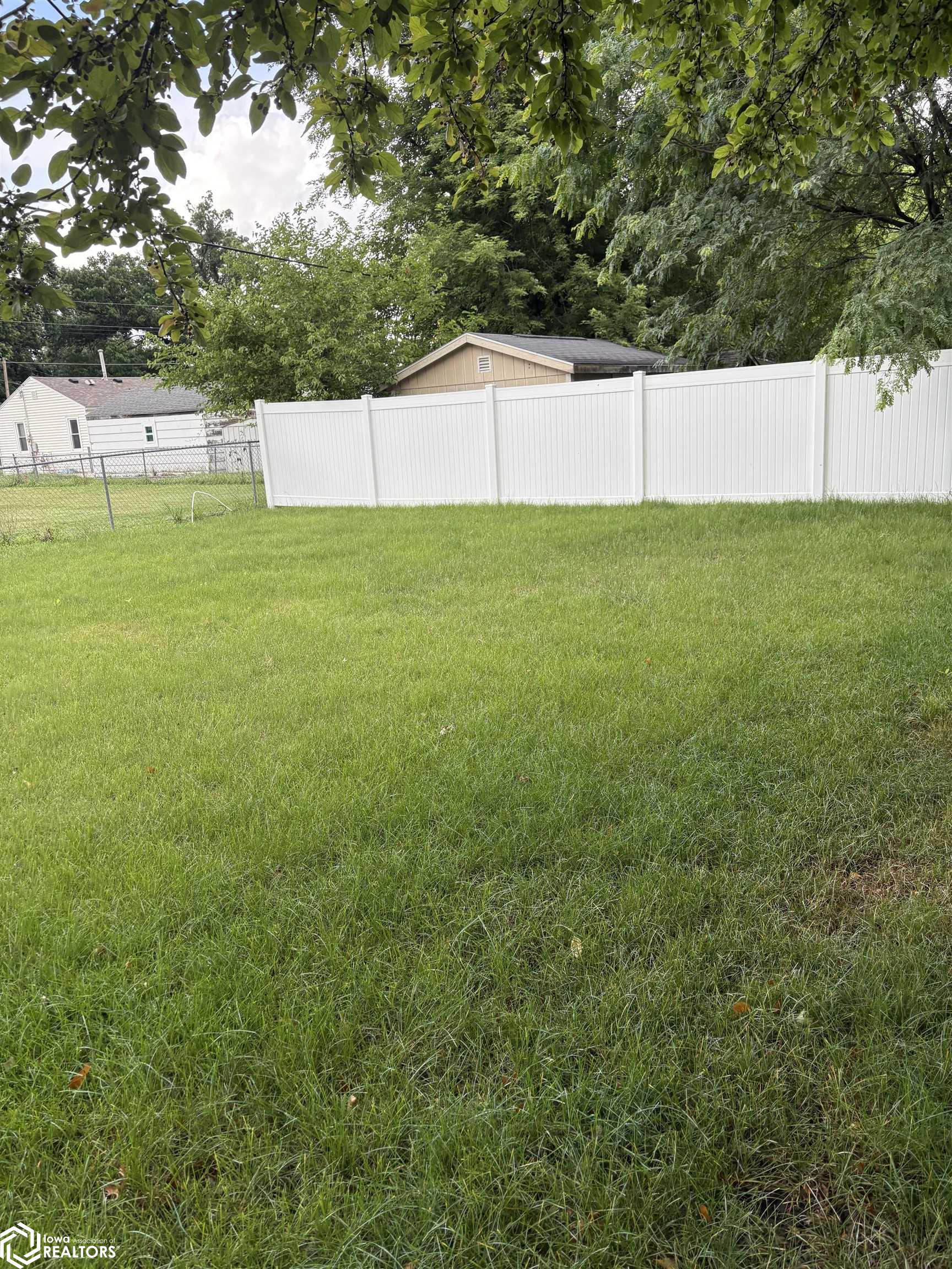 1507 Mowrey, Ottumwa, Iowa image 5