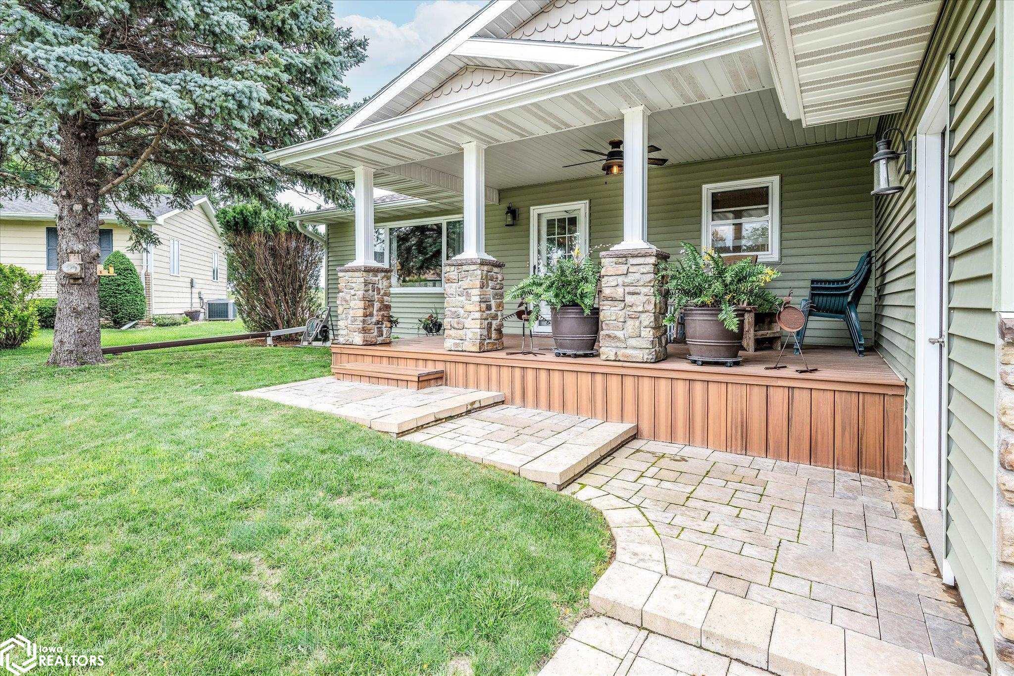 12 Parkview Circle, Dunlap, Iowa image 2