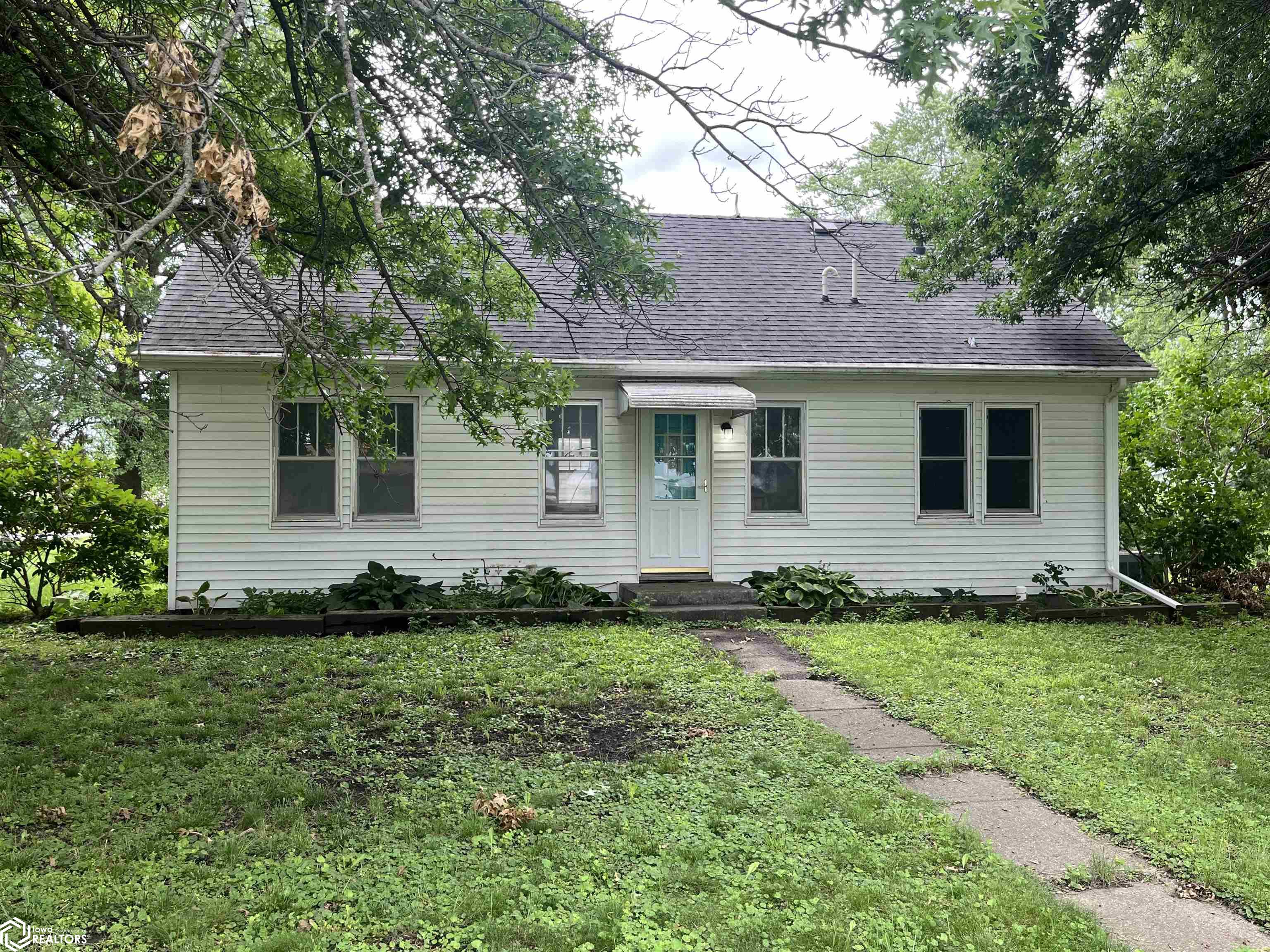 322 Winter Street, Humeston, Iowa image 1