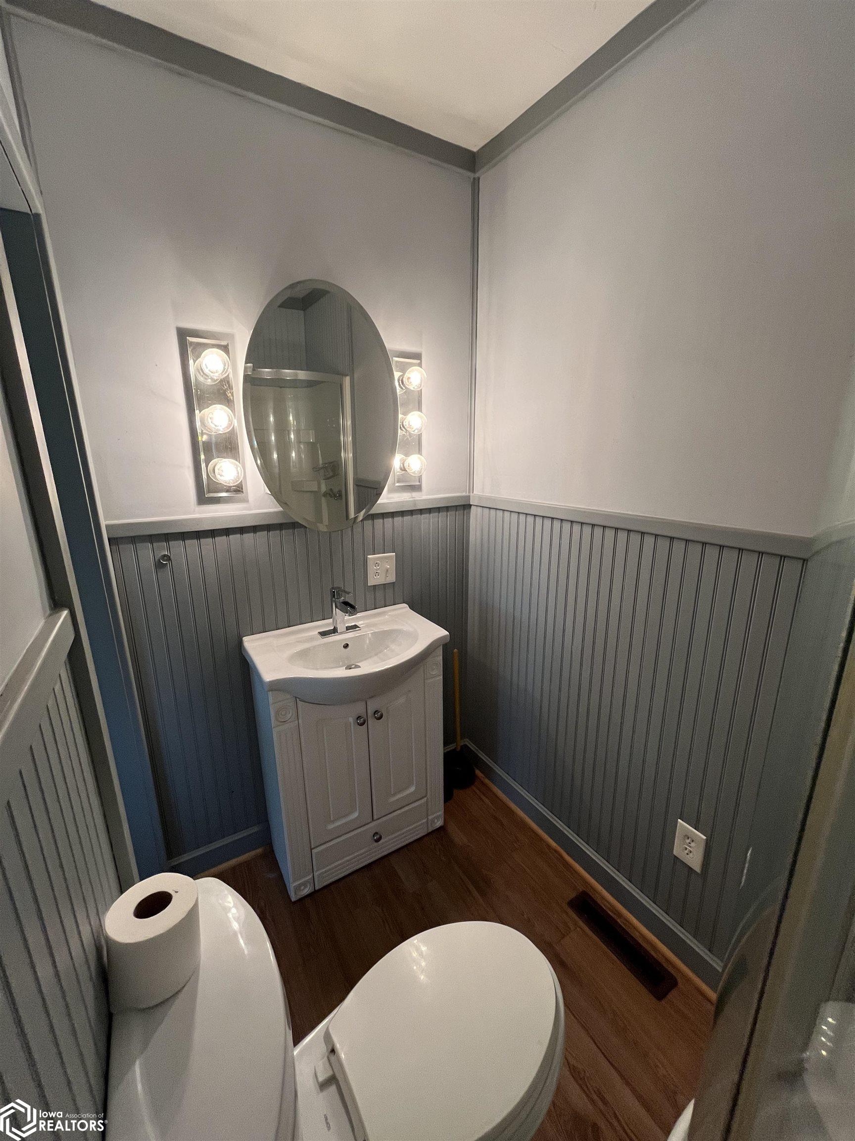 322 Winter Street, Humeston, Iowa image 16