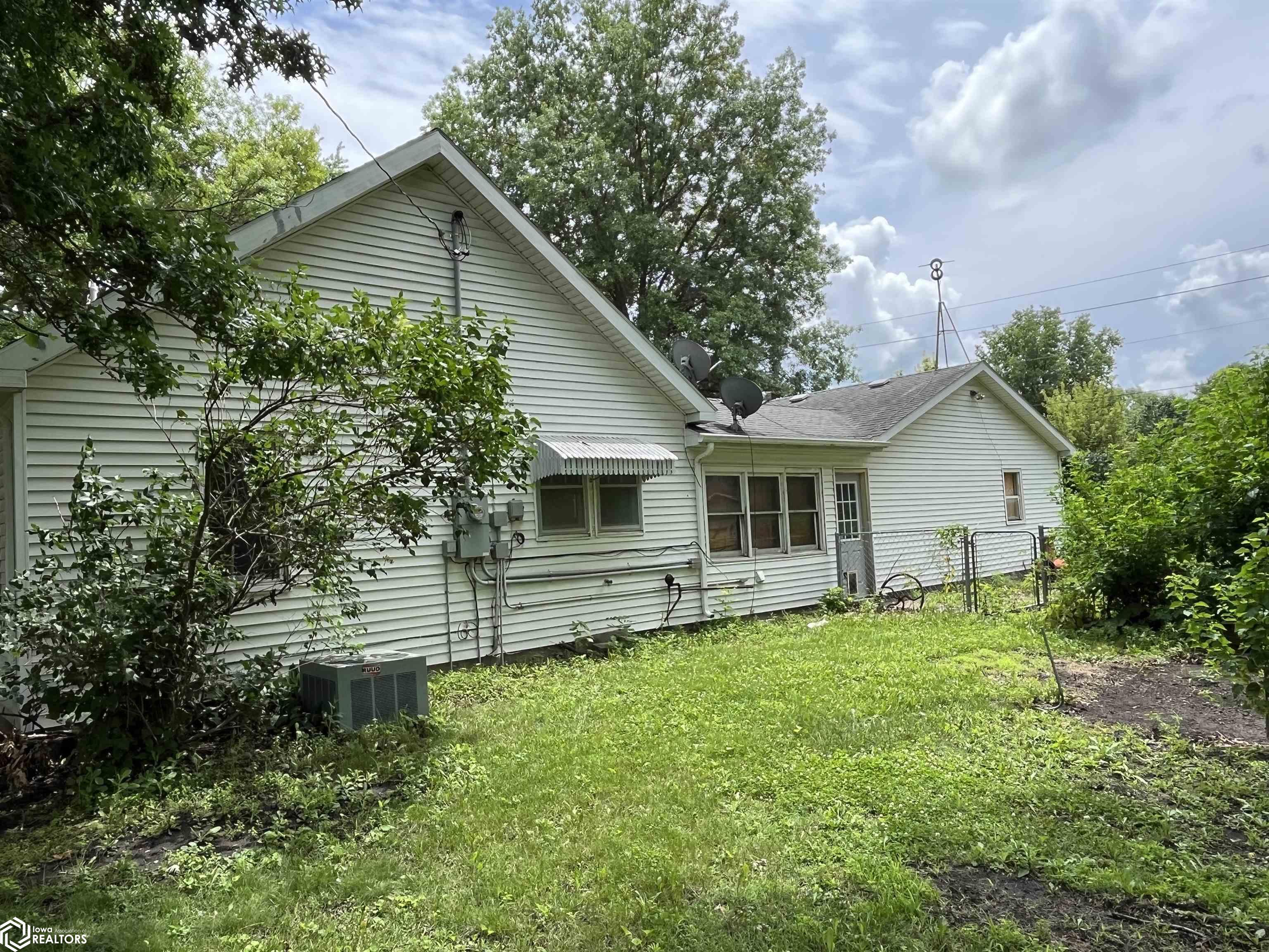 322 Winter Street, Humeston, Iowa image 6