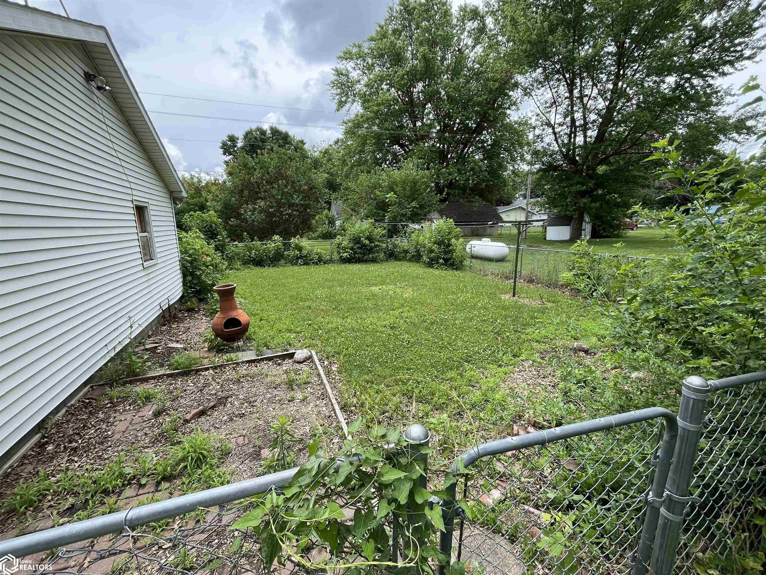 322 Winter Street, Humeston, Iowa image 7