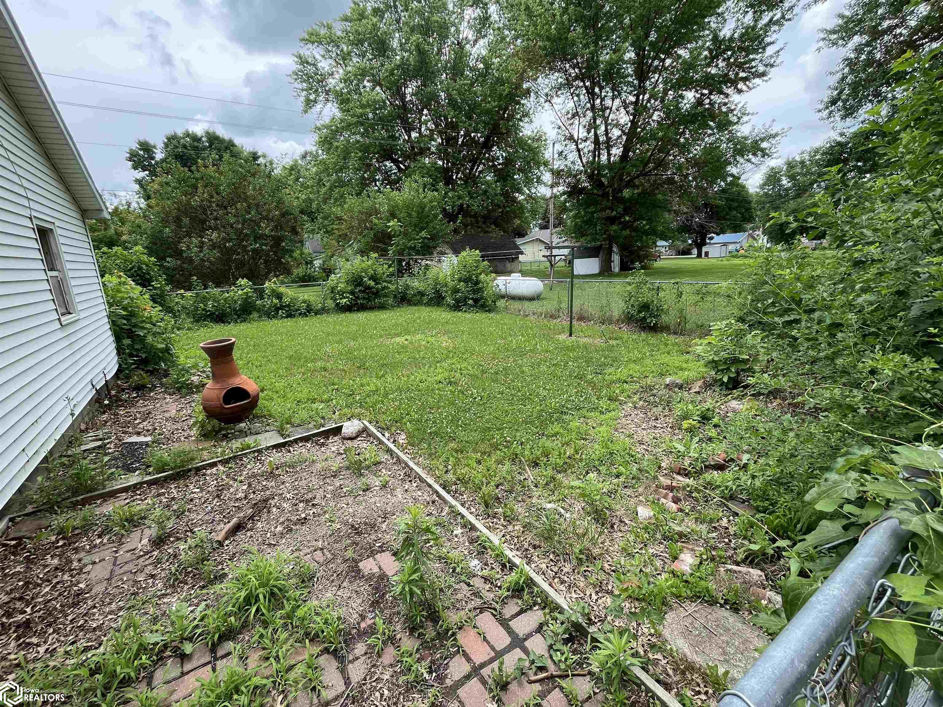322 Winter Street, Humeston, Iowa image 8