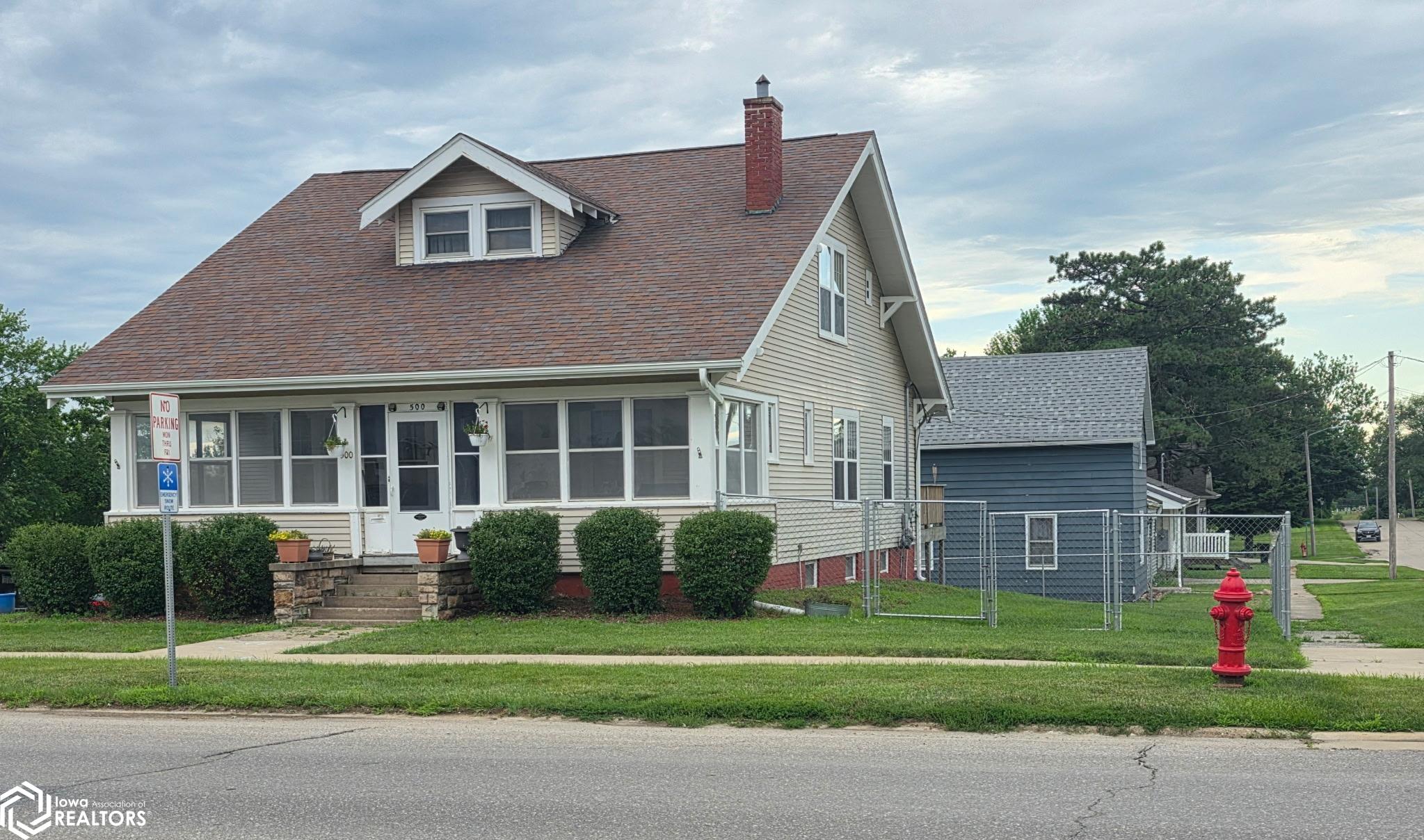 500 NW Church Street, Leon, Iowa image 1