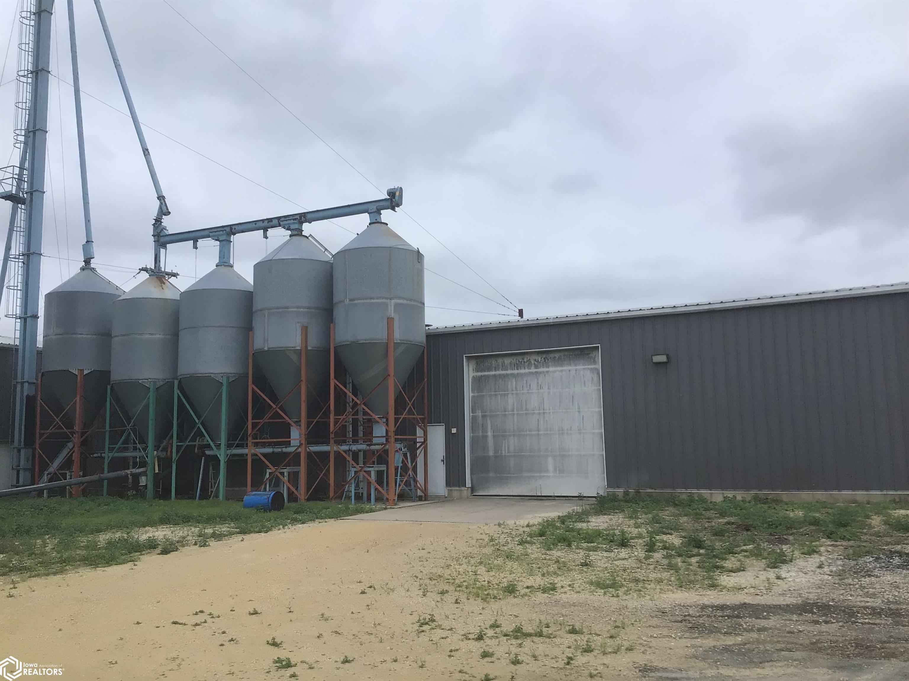 706 Northridge Drive, Monticello, Iowa image 22