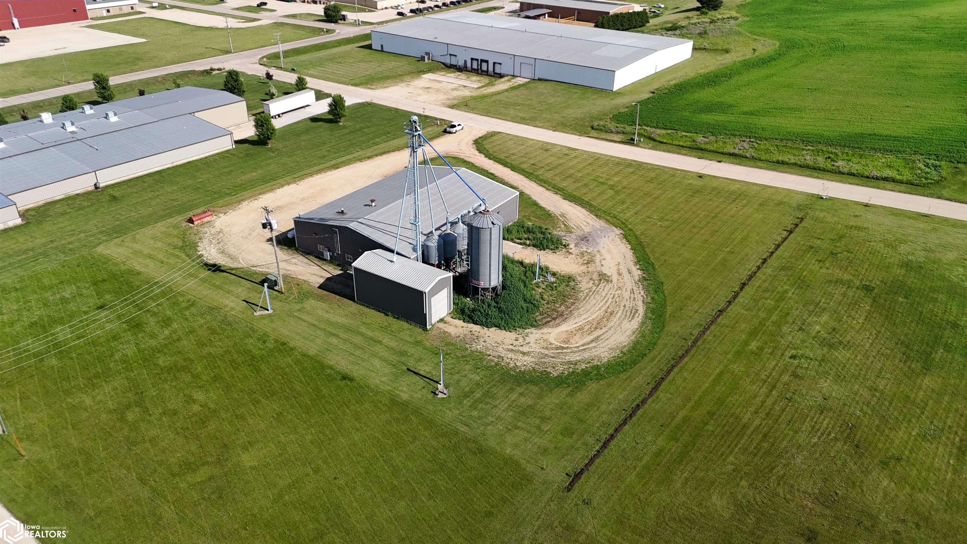 706 Northridge Drive, Monticello, Iowa image 4